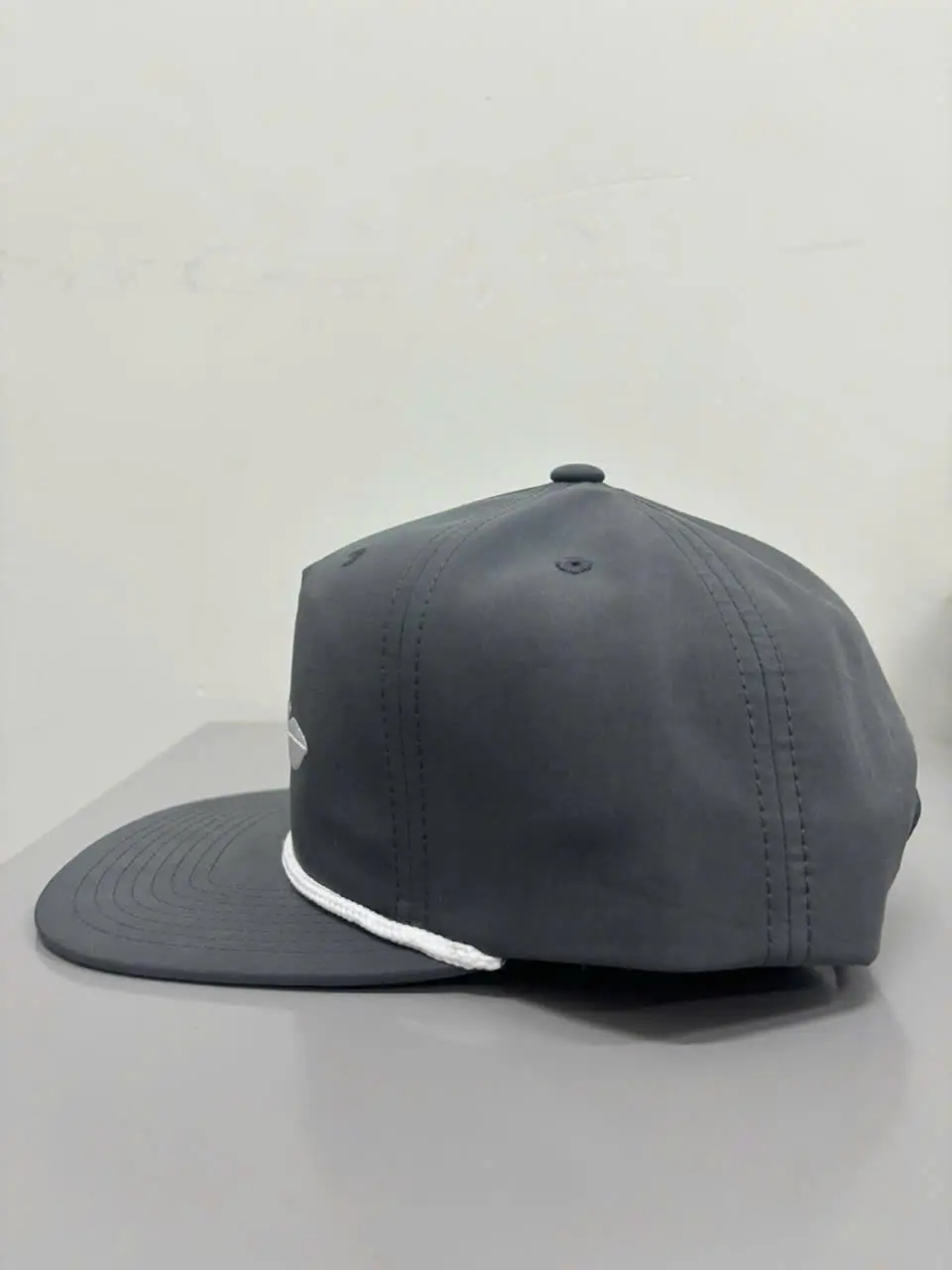 Custom Snapback Cap R 256 Form Breathable Flat Bill Golf Hat High Quality Hats Injae Vina Vietnam Factory 3