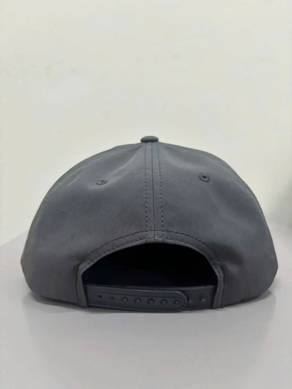 Custom Snapback Cap R 256 Form Breathable Flat Bill Golf Hat High Quality Hats Injae Vina Vietnam Factory 5