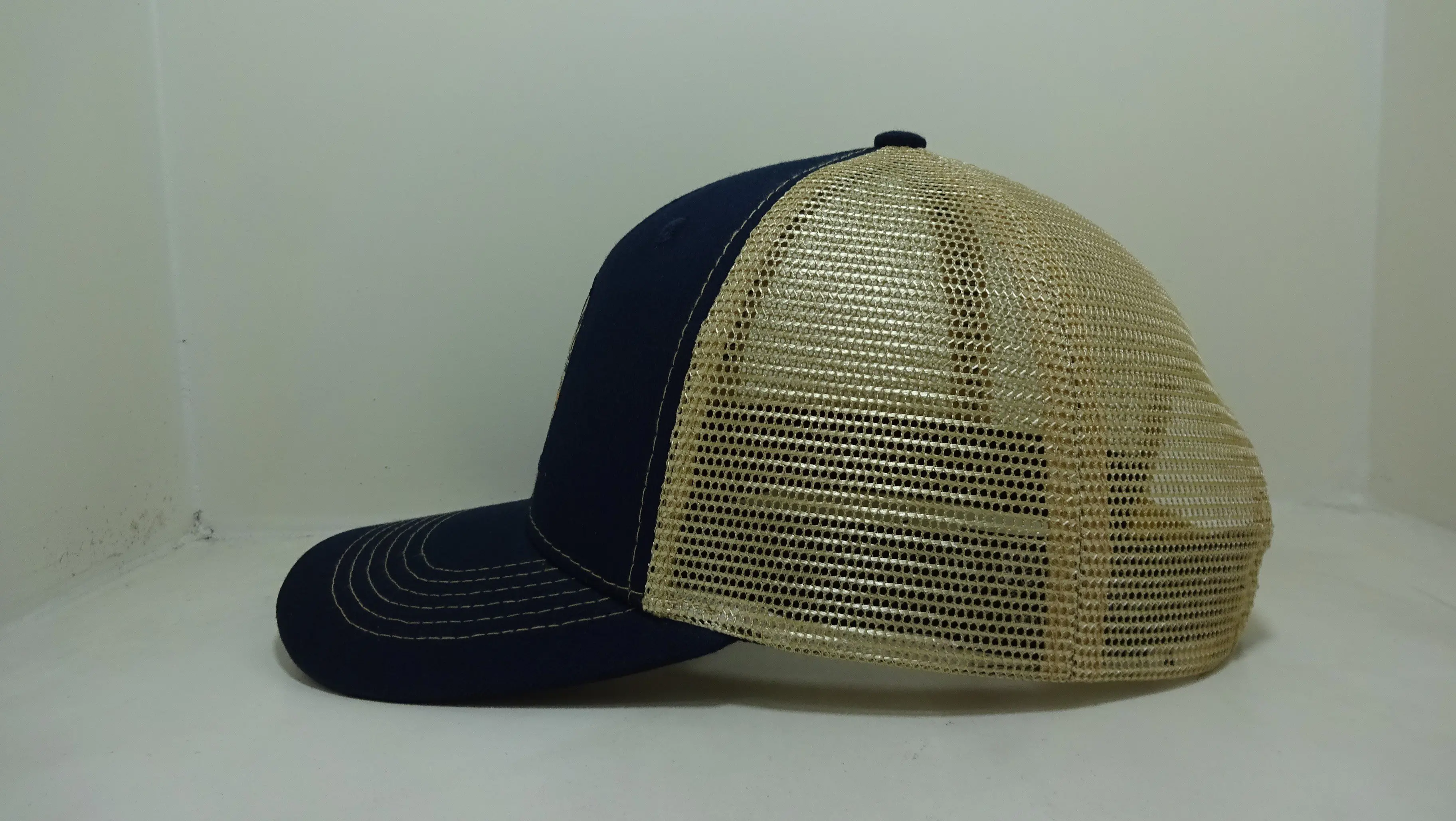 Custom Woven Patch Logo Slight Curvel Brim Trucker Hats Promotional Brand Caps in Vietnam Factory  6 Panel Ricahrdson 112 Form 6