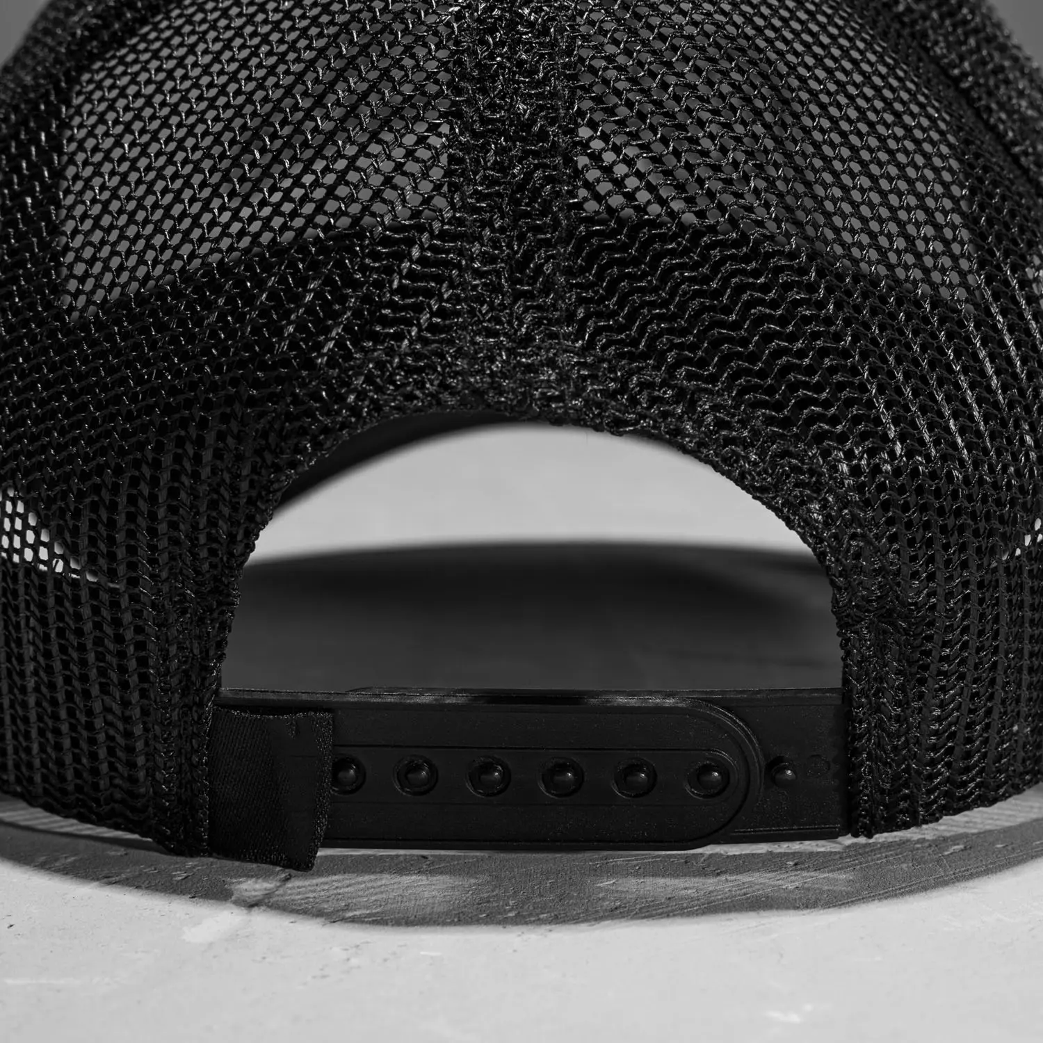 Customized Logo Foam Trucker Hat High Quality Mix Black/White Color Wholesale Sports Cap Mid Profile Support Sample Trucker Hat 3