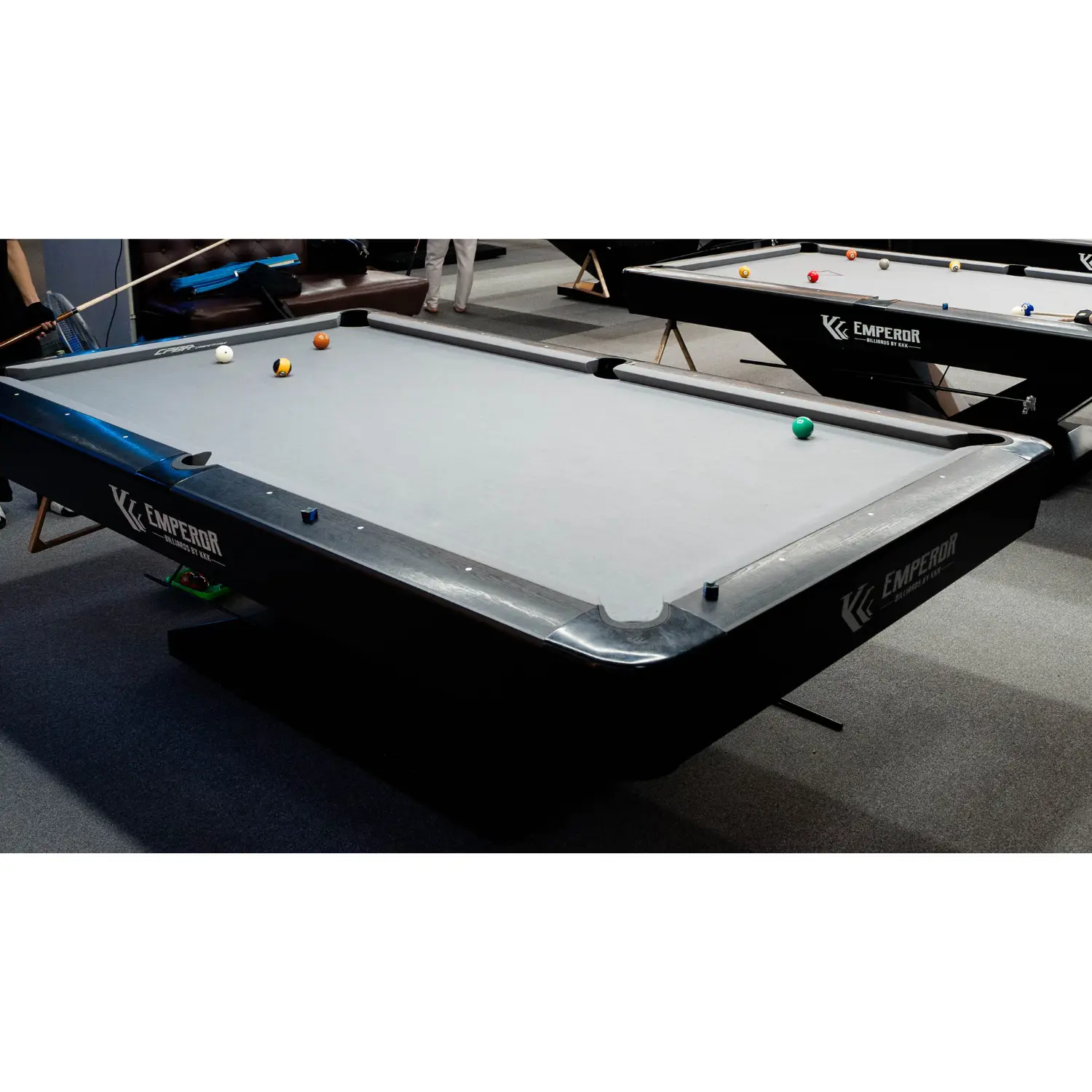 Customized Size Professional 9 Ball Billiard Table Luxury Solid Wood Pool Table with Strong Frame Durable 1