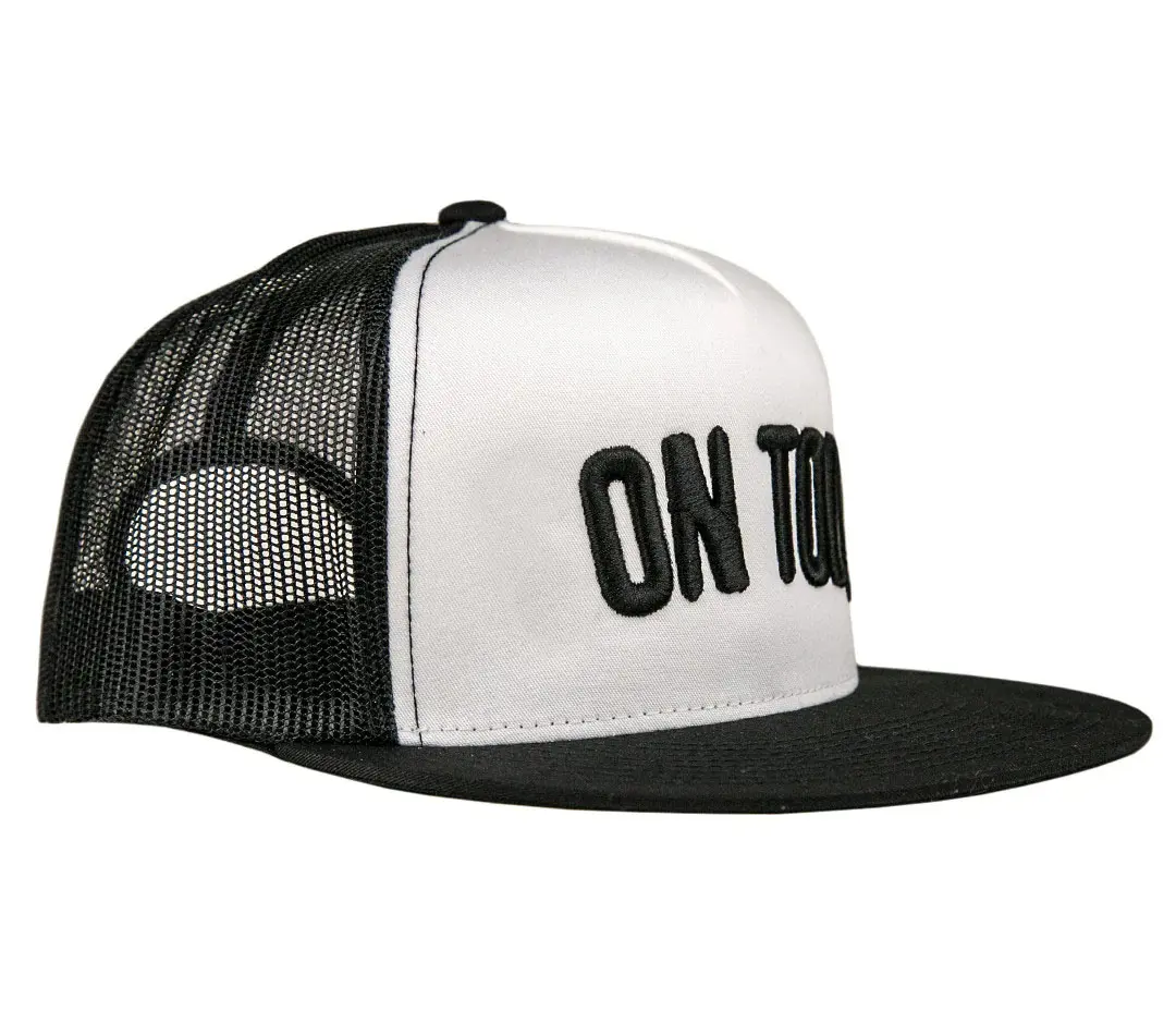 Customized Trucker Hat Mesh Back Flat Brim High Quality Mix Black and White Color Hiphop Promotional Sports Cap Trucker Hat 2