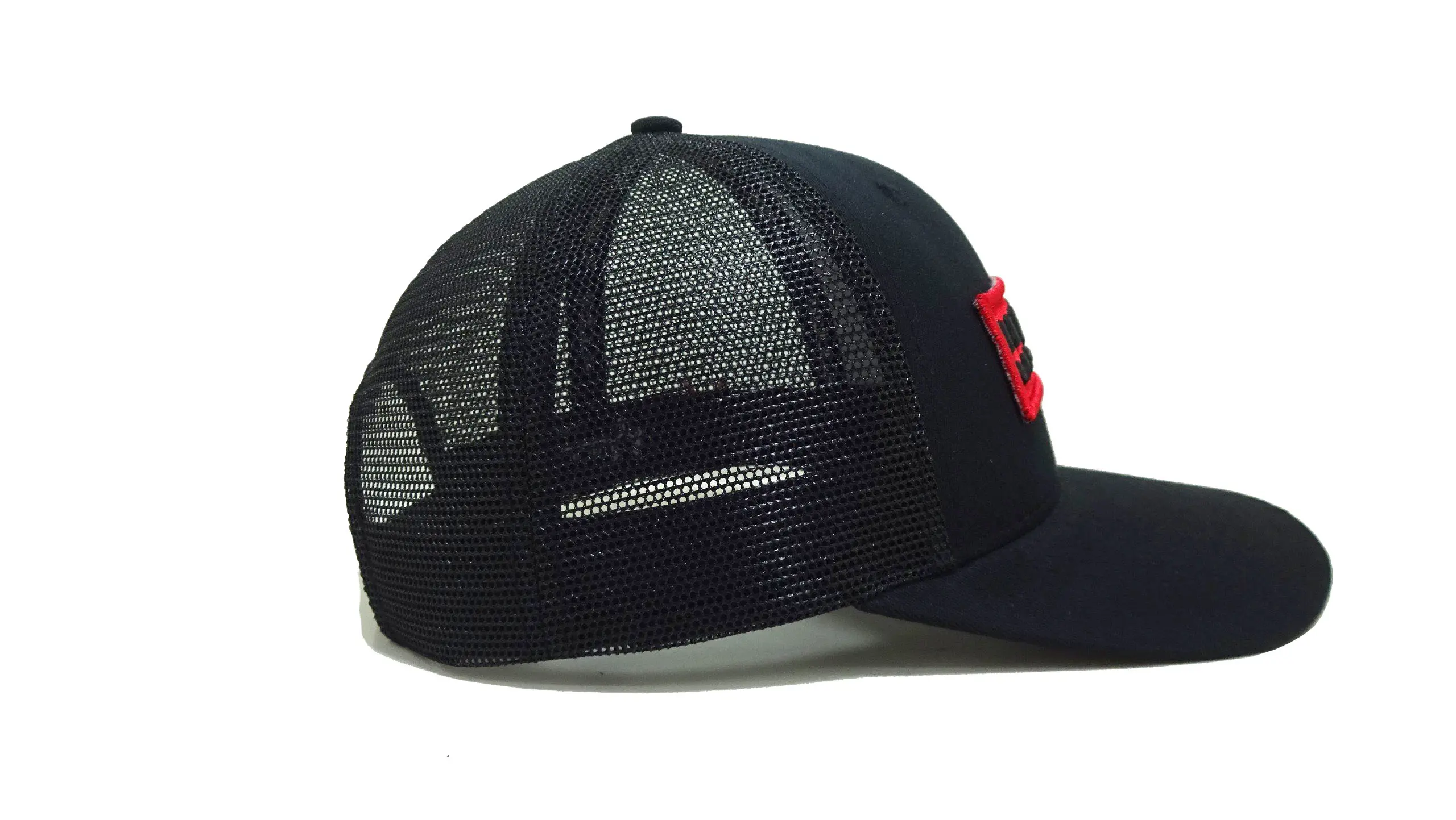 Embroidery on Patch Sport Caps Retro Trucker Hat Woven Patch Customized Gorras Vietnam Supplier Cap for Man 5
