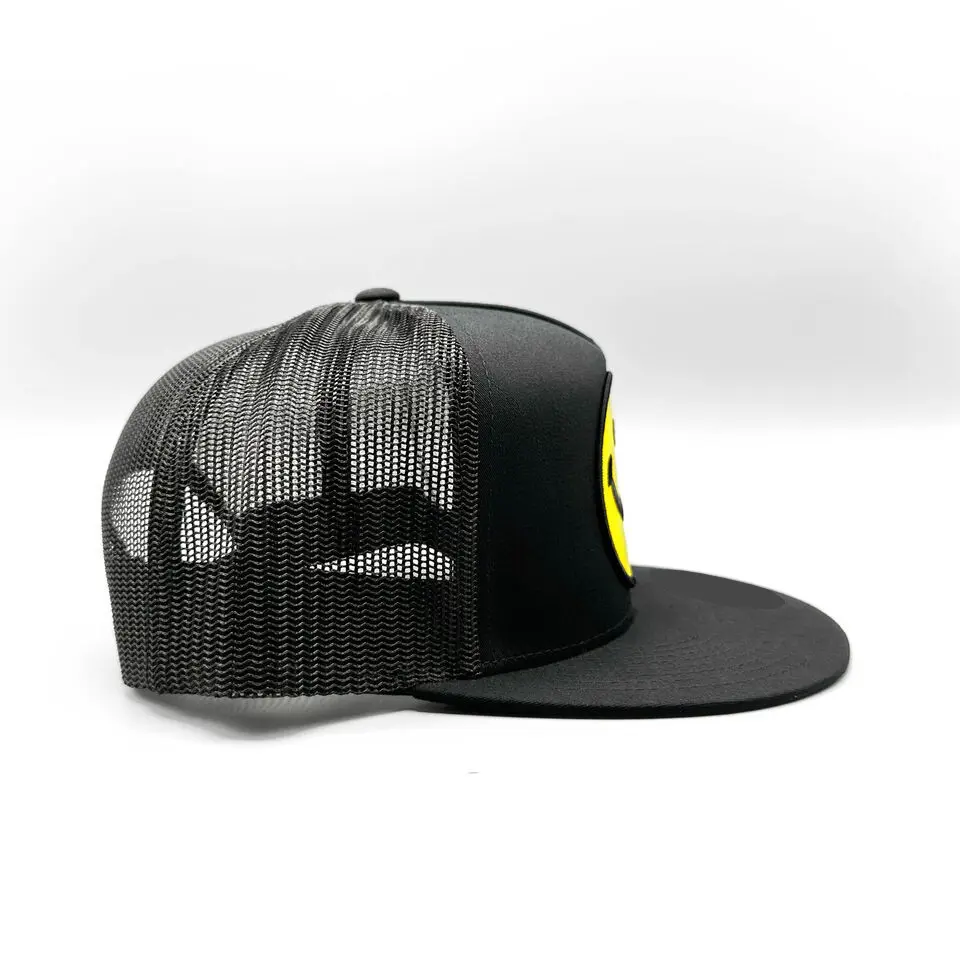 Flat Cap High Quality Wholesale Promotional Trucker Hat Custom Logo Black Color 5 Panels Mesh Back Plastic Buckle Trucker Hat 5