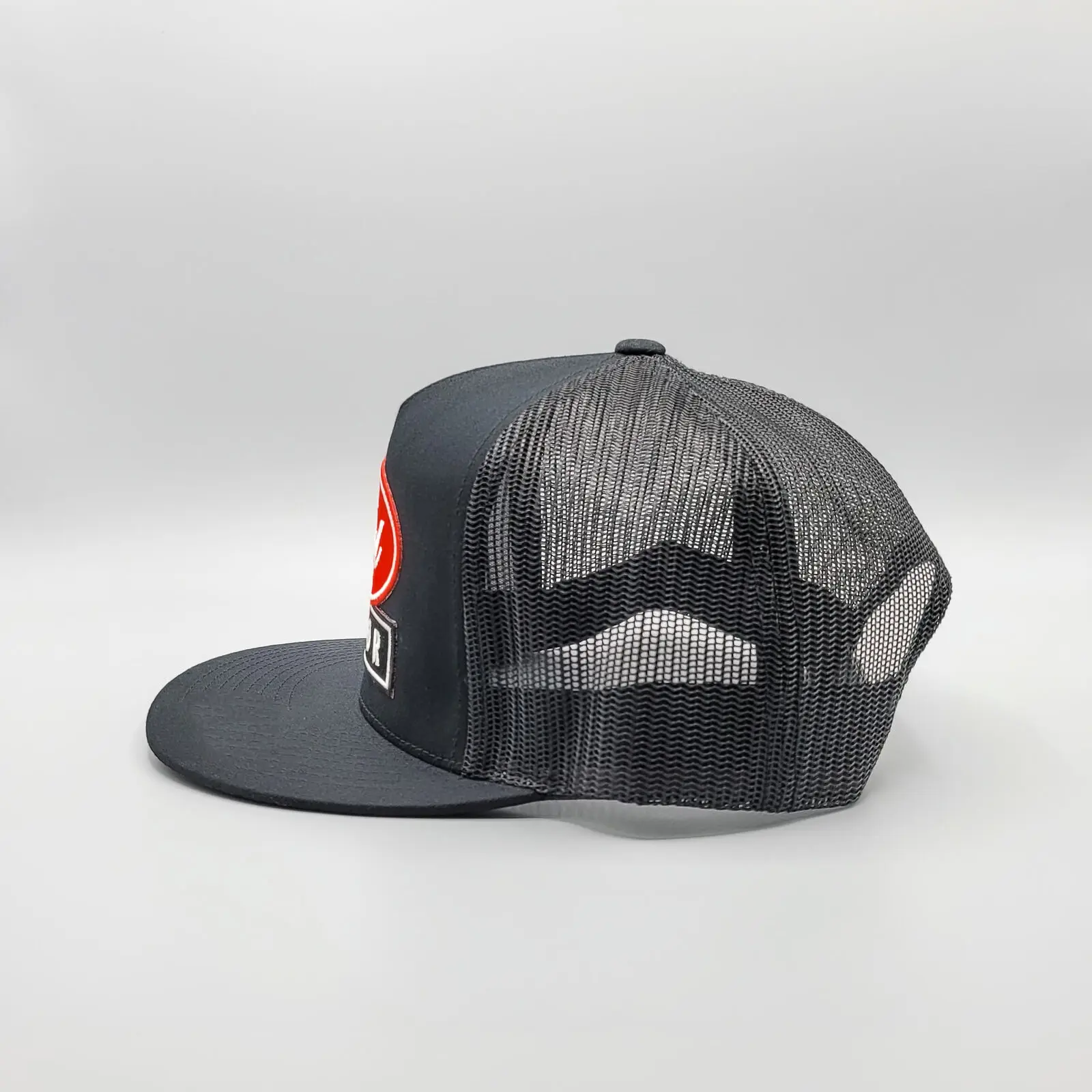 Flat Visor 5 Panel Trucker Hat Woven Patch Logo High Quality Black Color Mesh Back Adjustable Hot Headwear Trucker Cap for Man 4