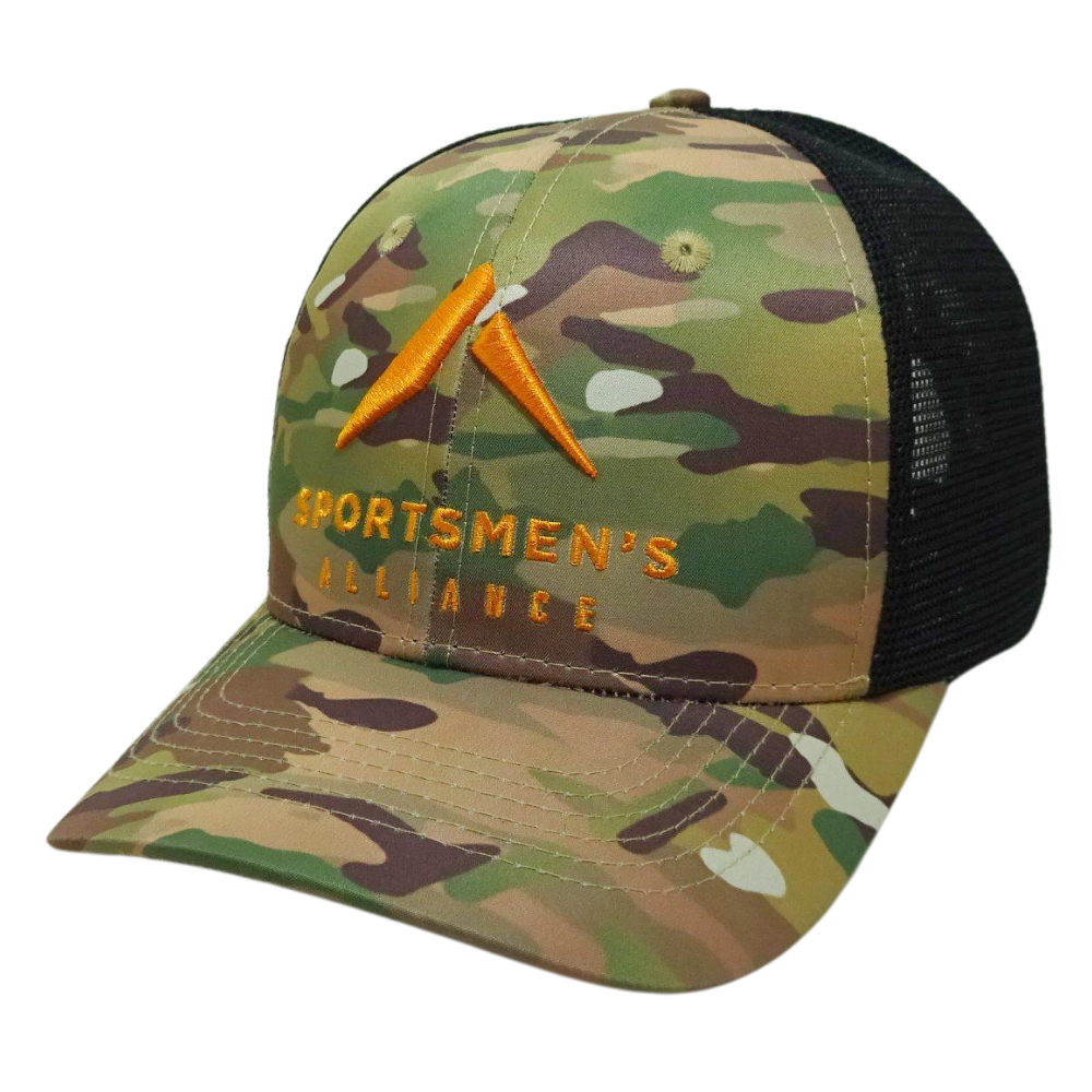 Green Camouflage 6 Panel Trucker Hat 3D Embroidery Curved Brim Contrast Stitching Line Black Mesh Plastic Single Breasted Buckle 3