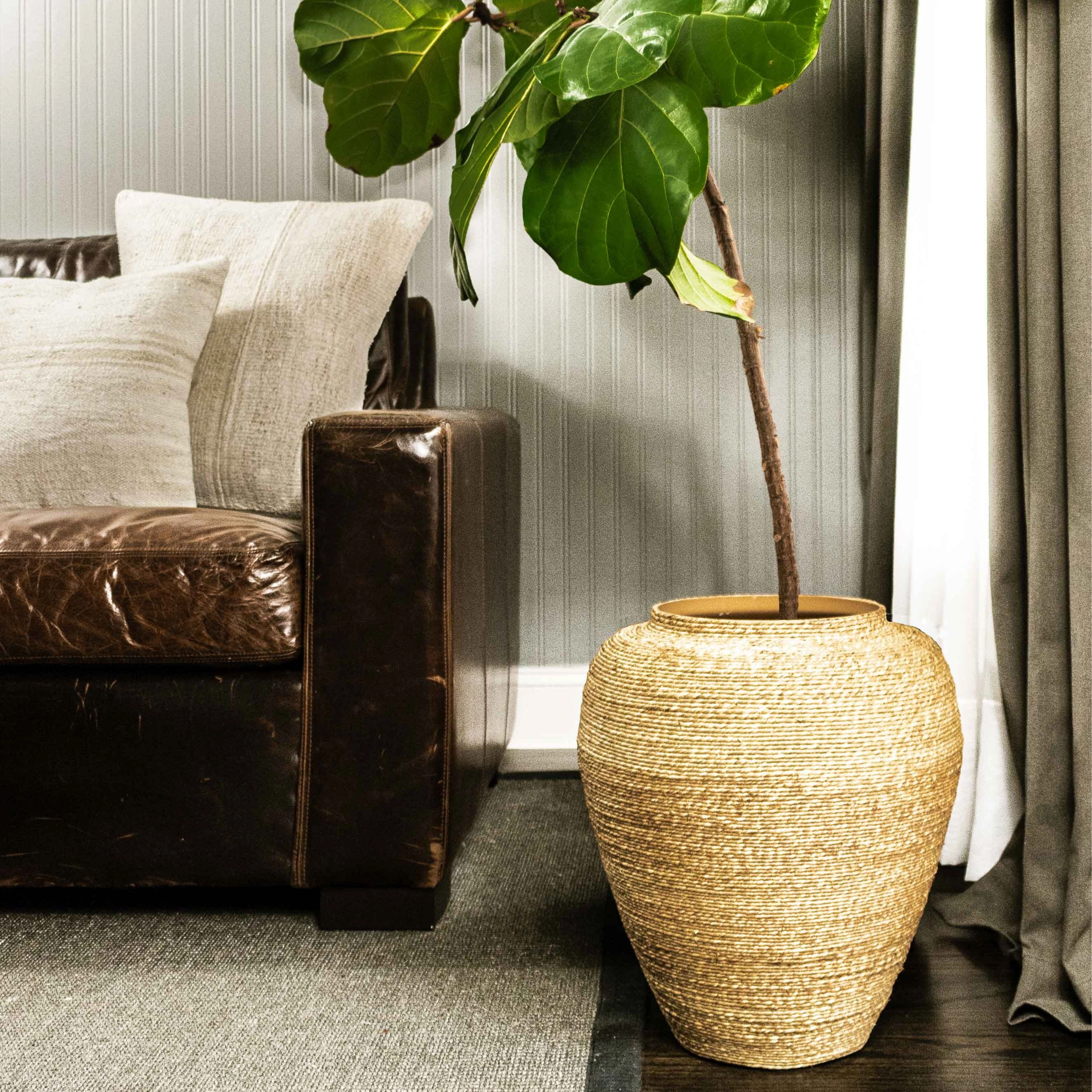 Handmade natural seagrass vase Made in Vietnam Ecofriendly material for Home Decor and tableware decoration Wholesale 4