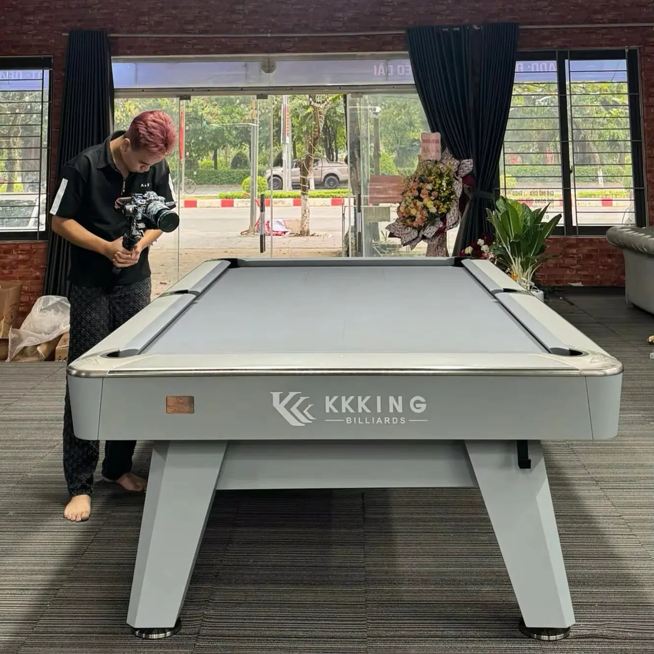 High End 9ft Competition Pool Table with Plywood Frame Slate Bed Ball Return and Accessory Set 1