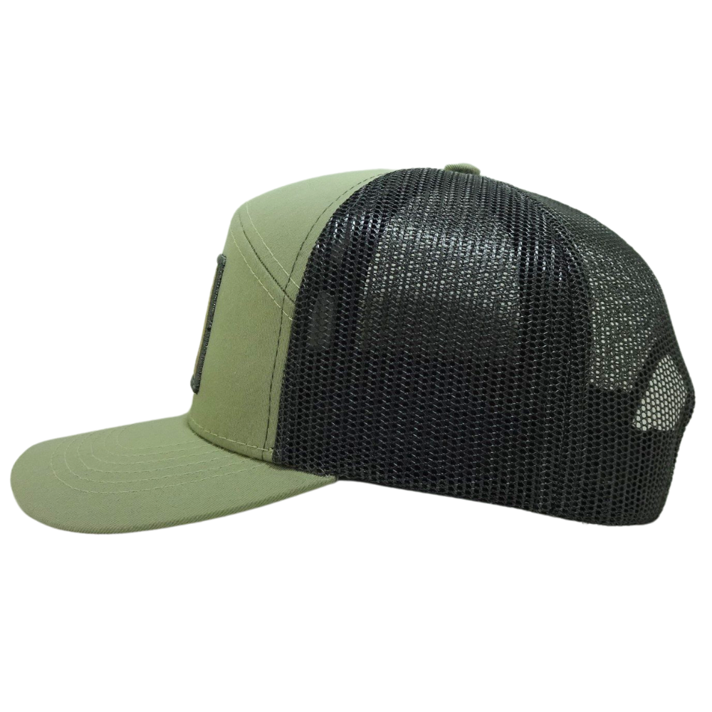 High Quality 5 Panel Trucker Hat Slight Curved Brim Structured Cap Label Tag on Sweatband Single Breasted Buckle Black Mesh OEM 4