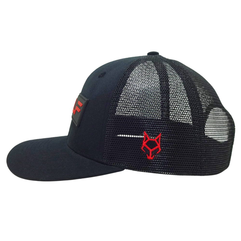 High Quality Custom Contrast Rubber Logo Patch Structured Trucker Hat With Flat Brim 6 Panel Plastic Single Breasted Buckle OEM 4
