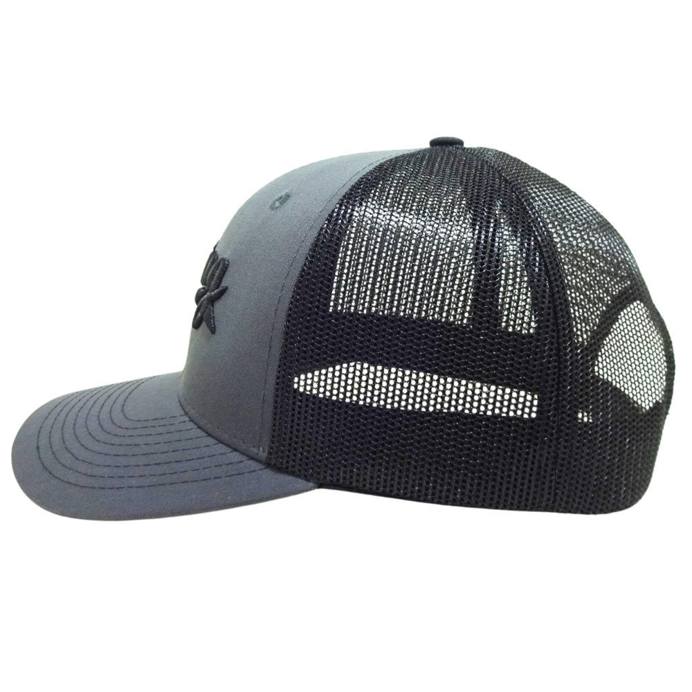 High Quality Gray 3D Embroidery 6 Panel Trucker Hat Black Mesh Contrast Stitching Thread on Brim Single Breasted Buckle All Ages 4