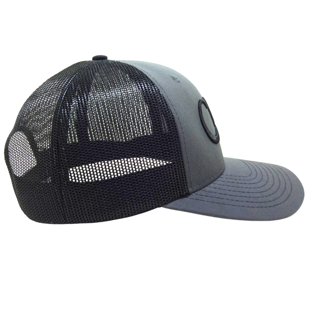 High Quality Gray 3D Embroidery 6 Panel Trucker Hat Black Mesh Contrast Stitching Thread on Brim Single Breasted Buckle All Ages 5