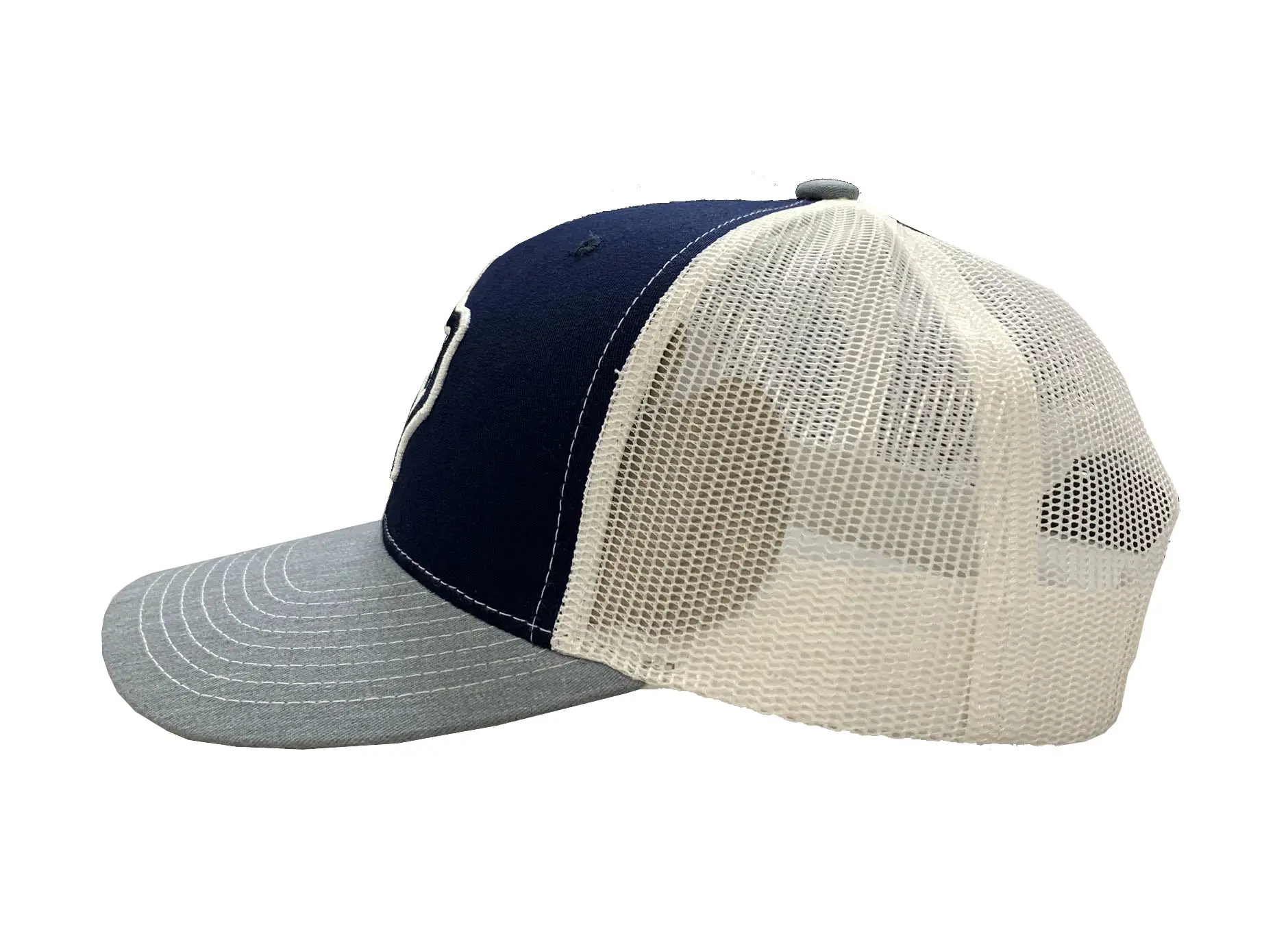 High Quality Sports Cap Custom 3D Embroidery Logo 65% Cotton 35% Polyester Fabric Trucker Hat for Man Snapback Cap 3