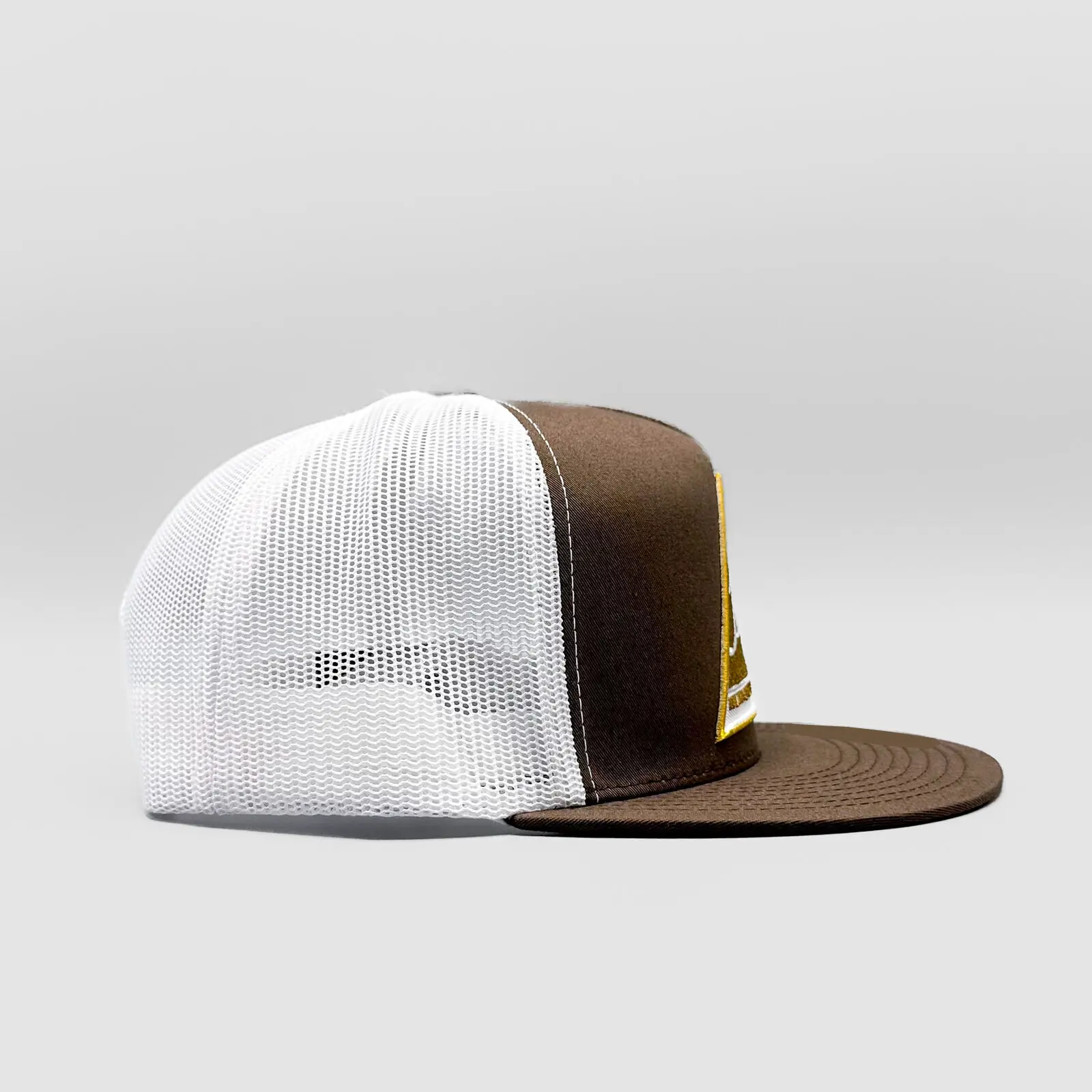 High Quality Trucker Hat in Vietnam Factory Wholesale Hiphop Sports Cap High Profile Customization Trucker Hat Hot Sale Headwear 4