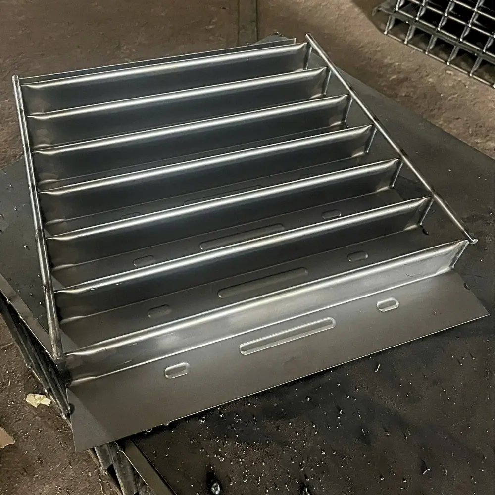 High Voltage Industrial Control Steel Corrugated Fin Of Transformer Step Up Transformer Tanks OEM ODM Made In Vietnam 5