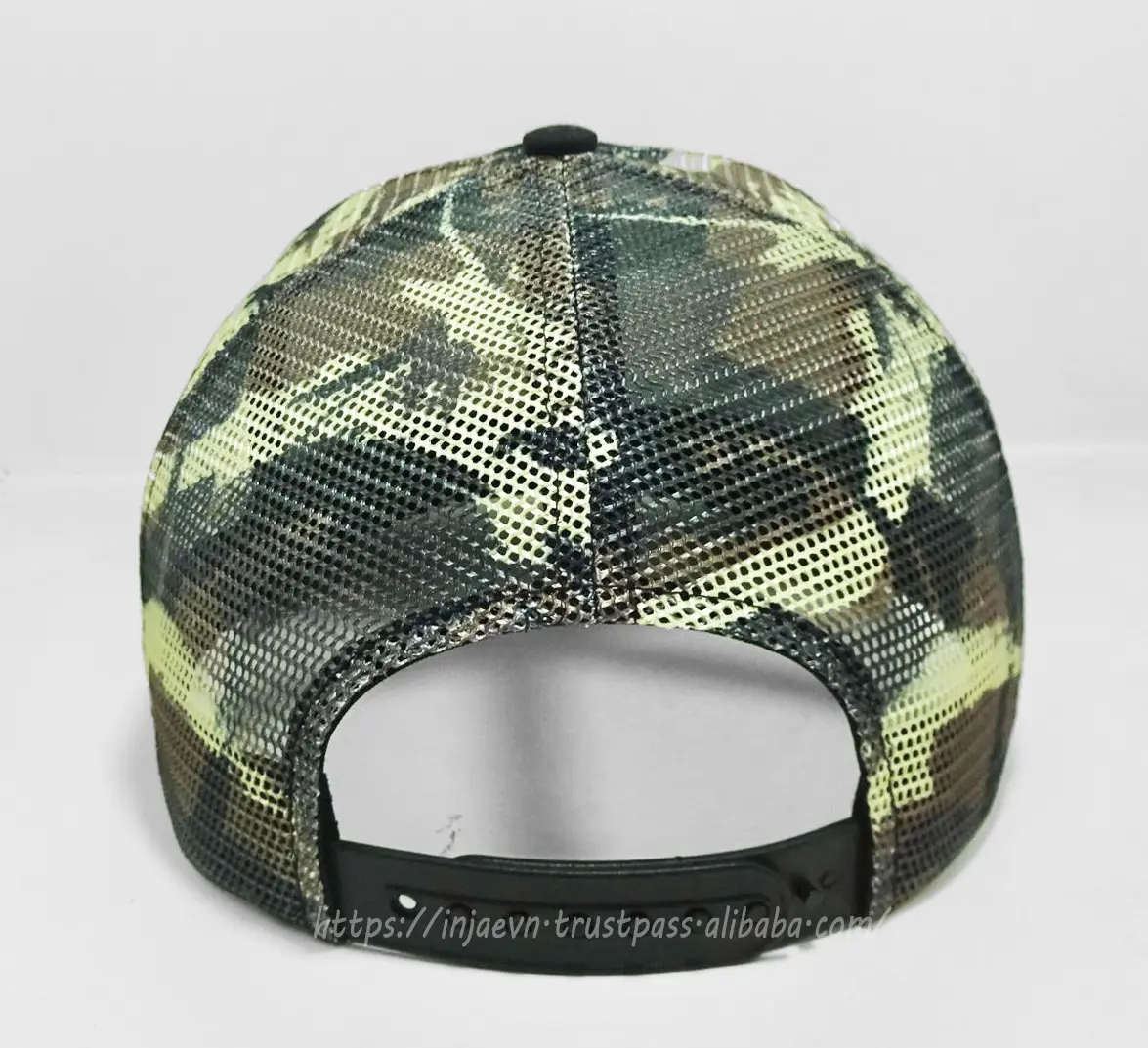 Leather logo 6-Panel Sporty Style Curved Brim Black Color Medium Profile Trucker Hat for Men in Vietnam Factory 5
