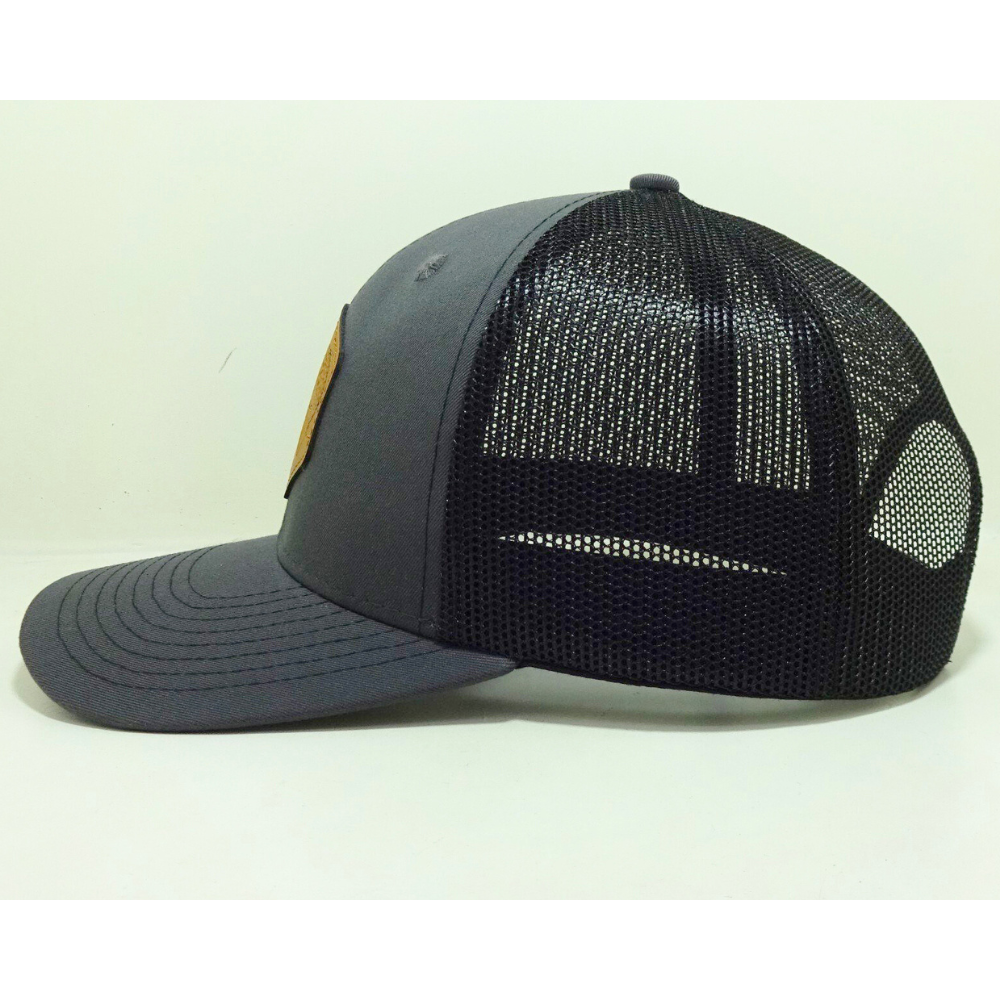 Leather Patch Hats R 112 Trucker Gorras 6 Panel Structured Caps Curved Brim Contrast Stitching Line Embroidered Logo On Left OEM 3