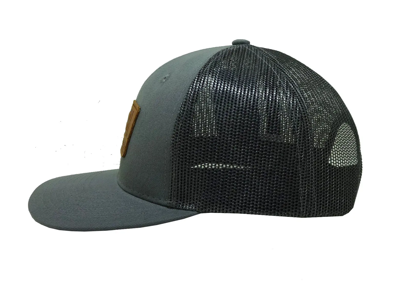 Leather Patch logo 6-Panel Curved Brim High Quality Grey Color Medium Profile Cotton and Mesh Fabric Trucker Hat for Man 3