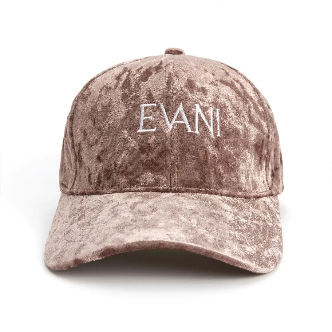 Light Brown Velvet Fabric Baseball Cap with Custom Logo High Quality 6 Panels Gorras Trendy Outdoor Baseball Cap Support Sample 1
