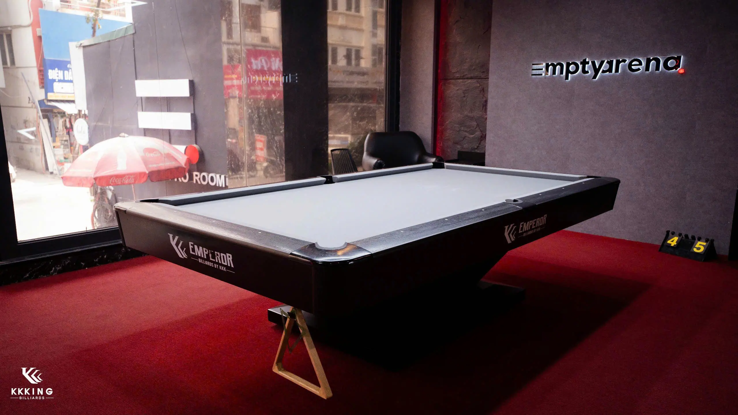 Modern High End Billiard Table Custom Luxury Finish Superior Frame Stability and Sleek Design 4