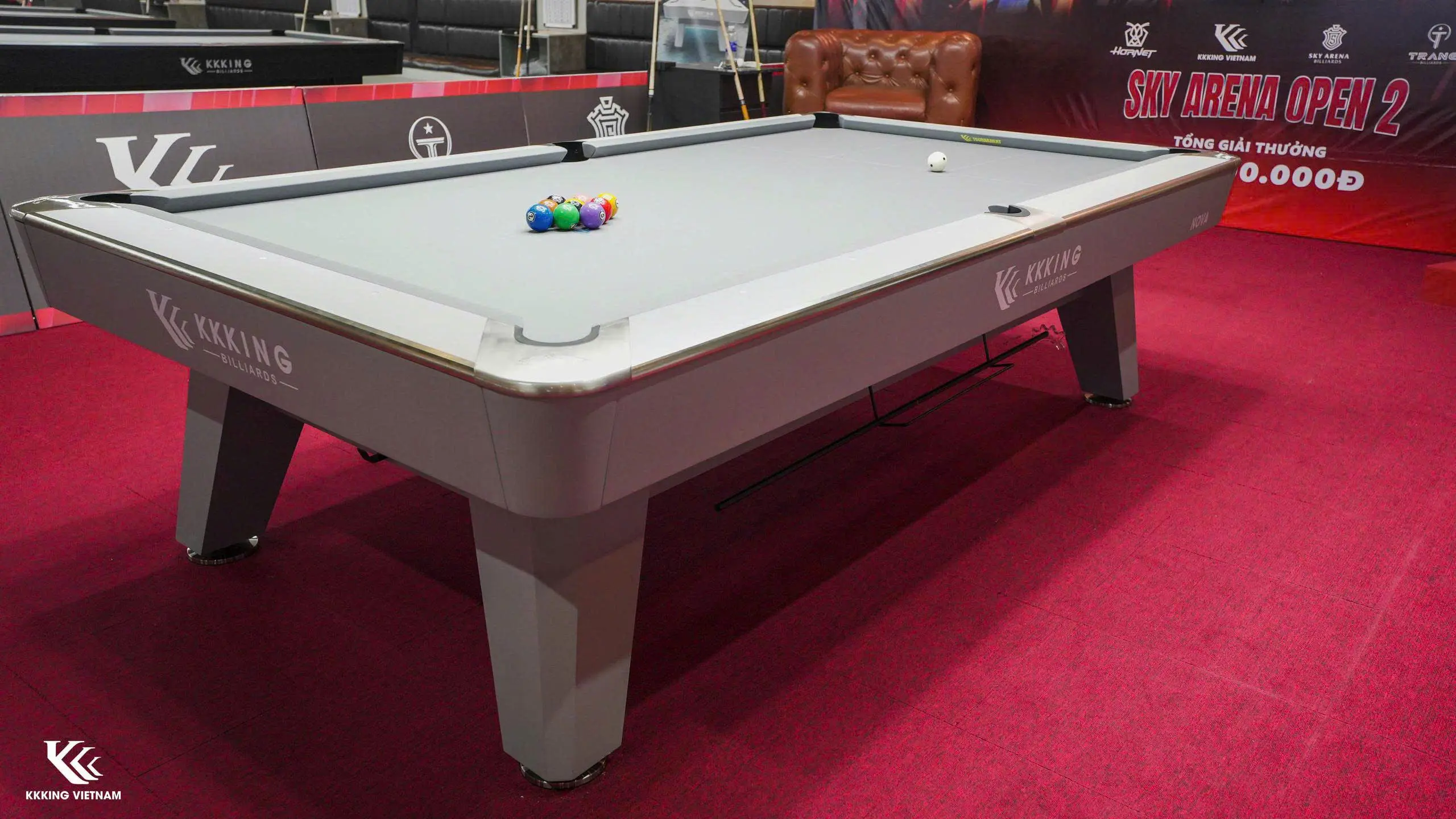 Modern High End Pool Table That Commands Attention and Delivers Excellence 4