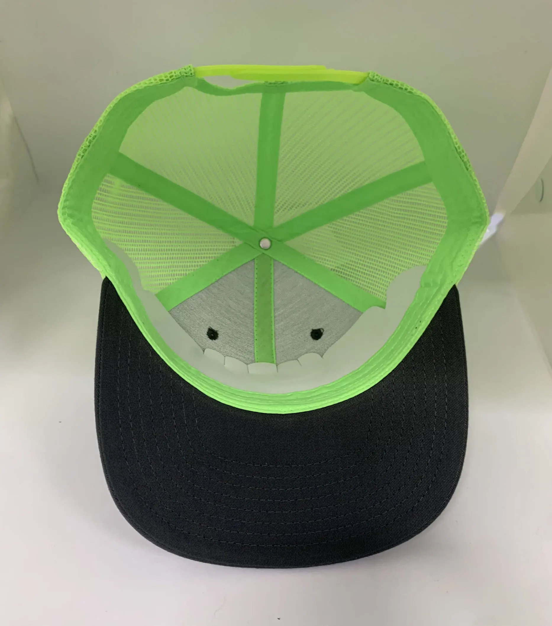 Neon Green Trucker Hats Small MOQ Vietnam Custom Promotional Hat Sport Dad Cap Snapback Caps Vietnam Factory 5