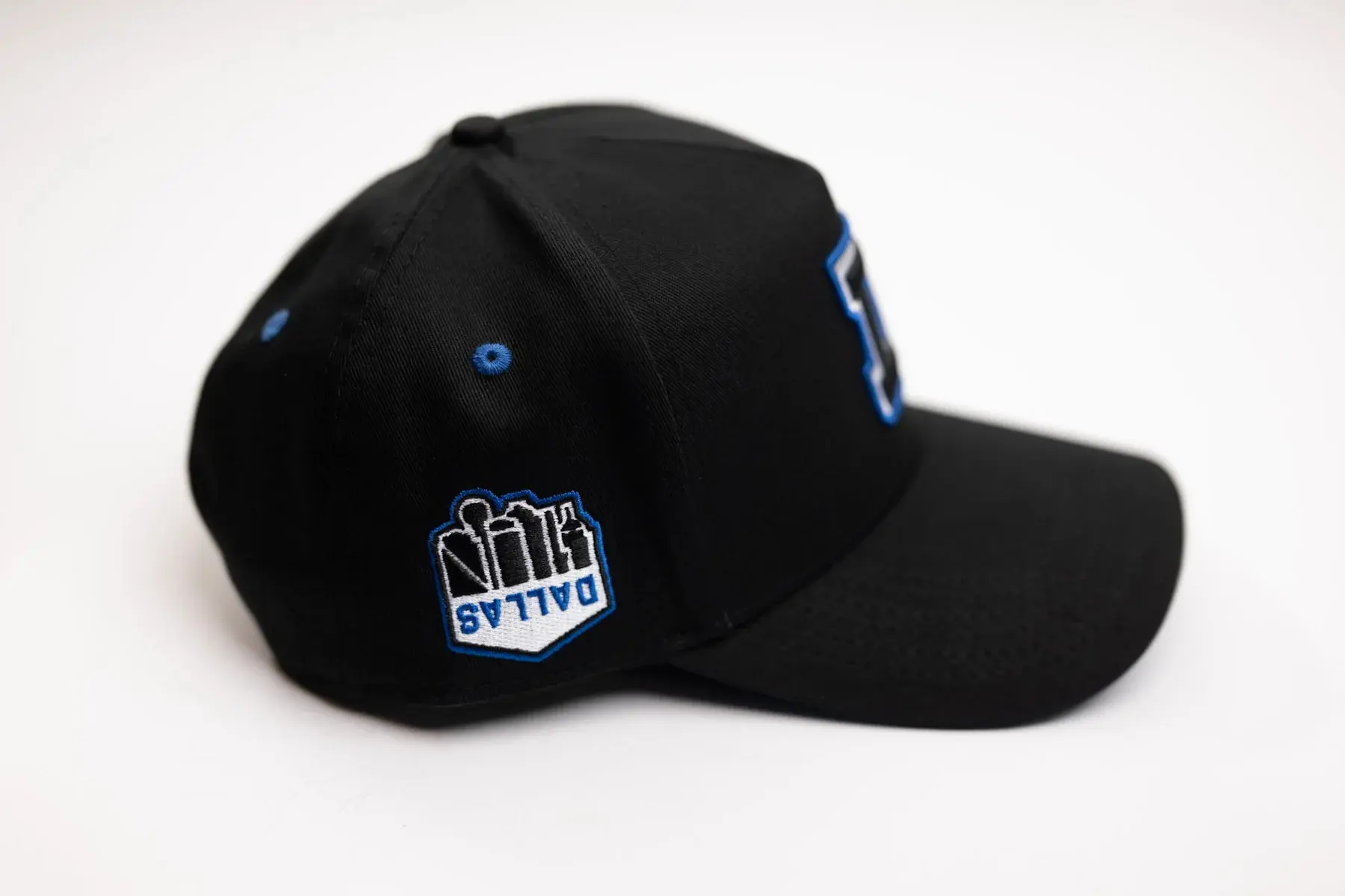 New Design Black Baseball Cap Embroidery Logo 5 Panel Customize High Quality Adjustable Head Protection Baseball Cap 4