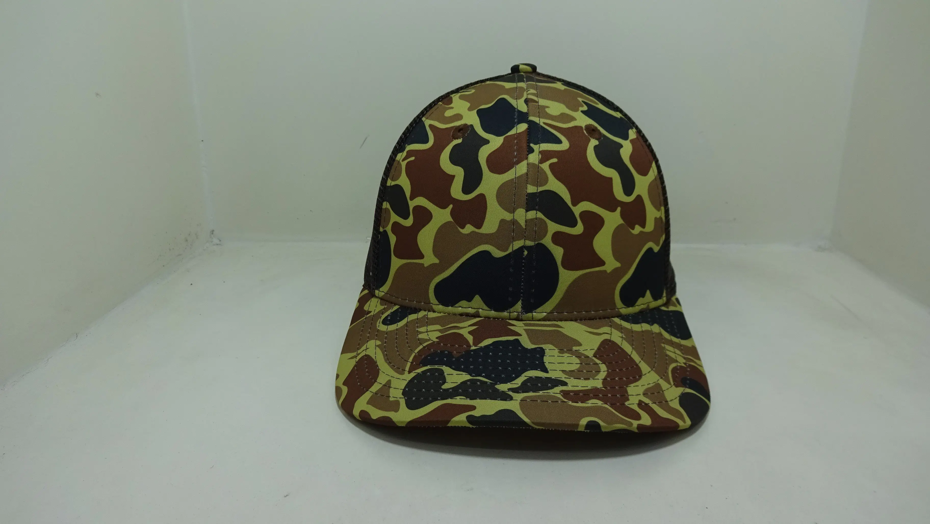 Orange Camouflage Printed Design Custom LOGO 7 Panel Kid Trucker Hats in Vietnam with High Quality and Low MOQ 4