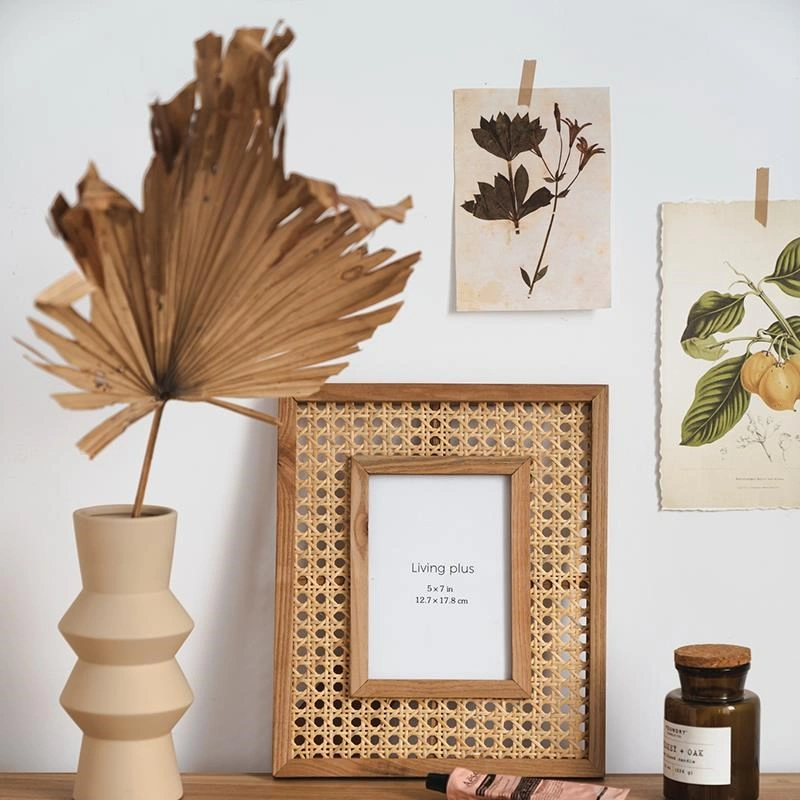 Plaid rattan photo frame Made In Vietnam Eco-friendly material used for Home decoration Picture frames Wholesale 2