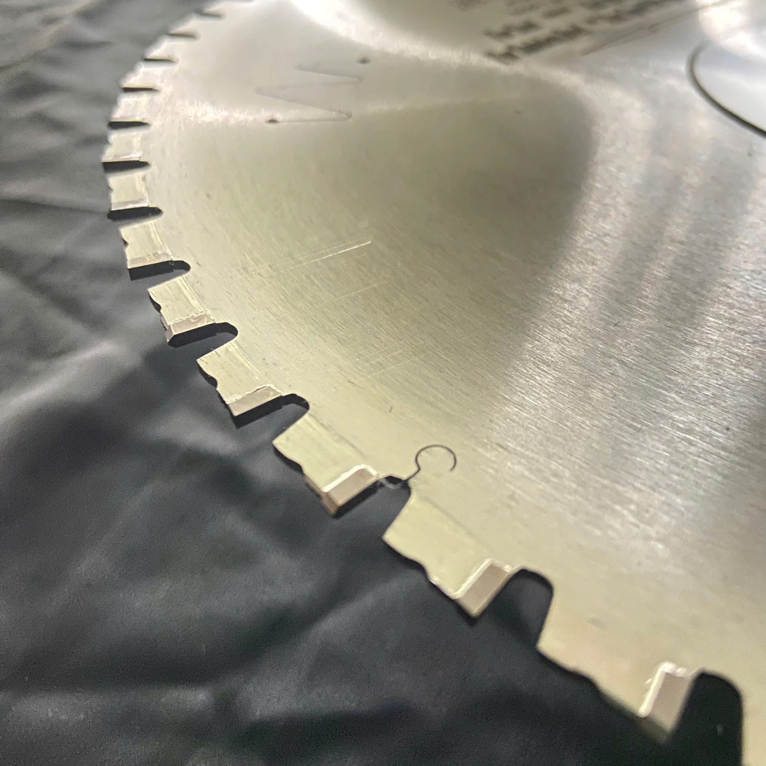 Precision TCT 305mm Circular Saw Blades for Steel & Metal 305x2.2x25.4x60T Industrial Grade with OEM Customization 5