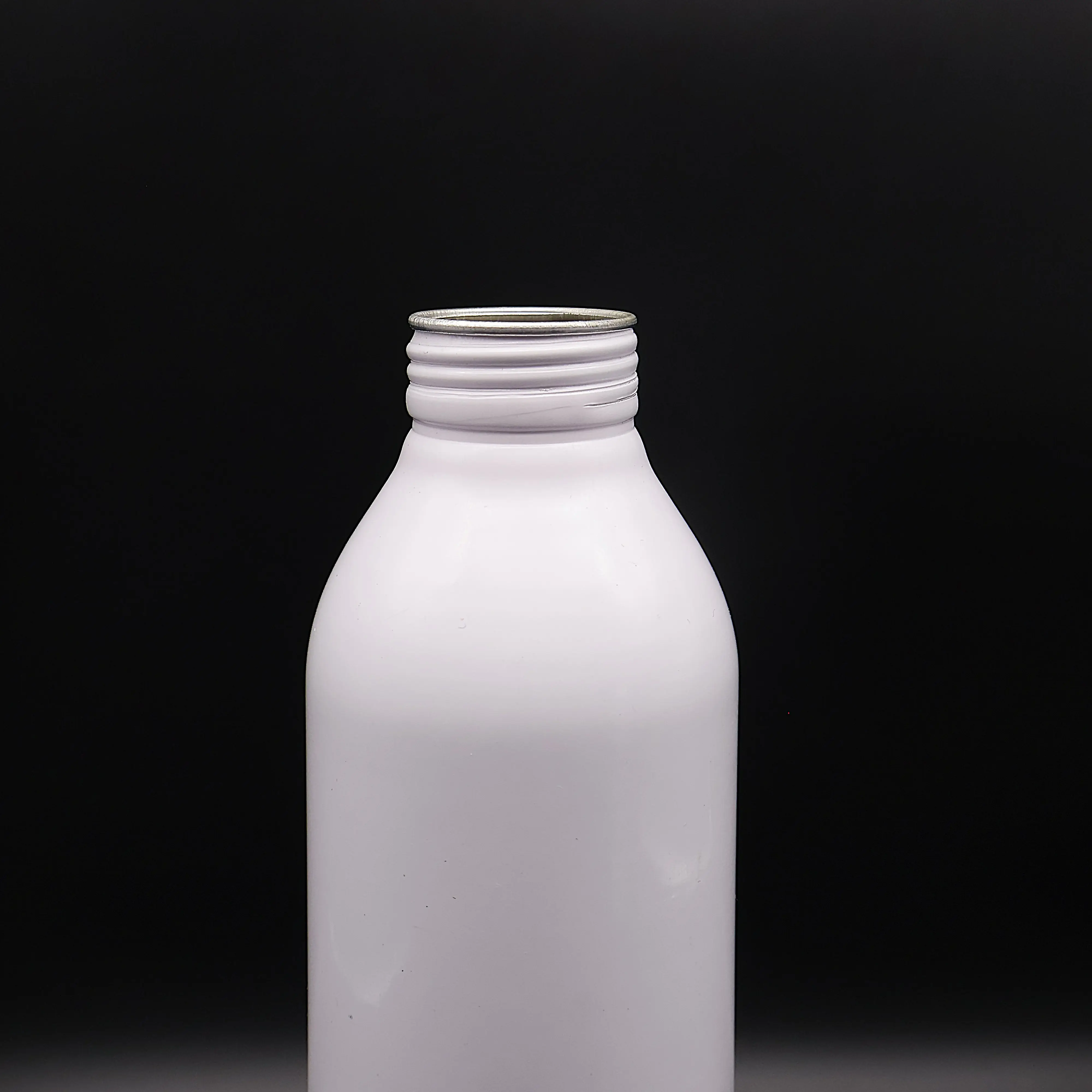 Premium Sleek Durable Aluminum Metal Mineral Water Bottles Vietnam Wholesale Lightweight Reusable Beverage Liquid Packaging 5