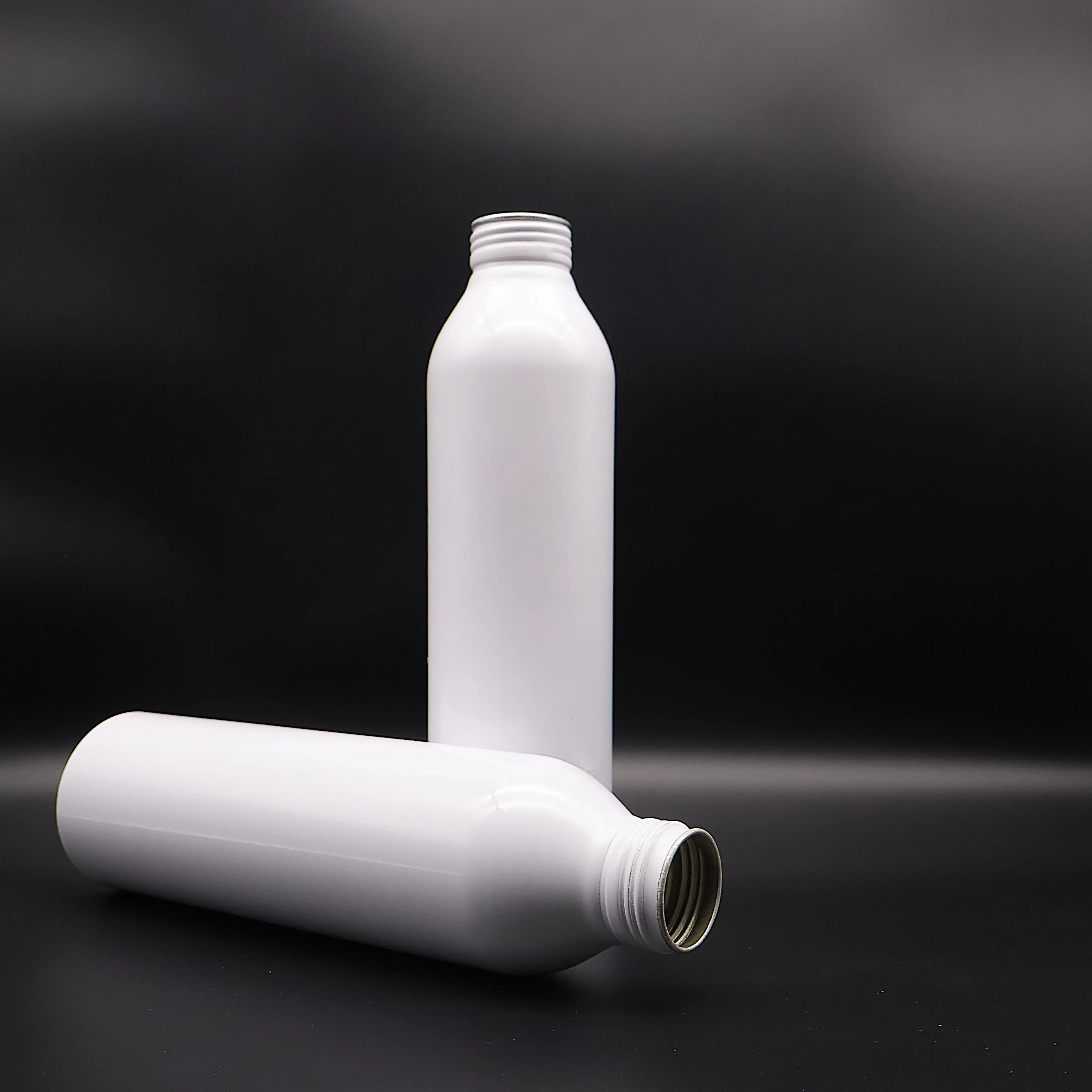 Premium Sleek Durable Aluminum Metal Mineral Water Bottles Vietnam Wholesale Lightweight Reusable Beverage Liquid Packaging 4
