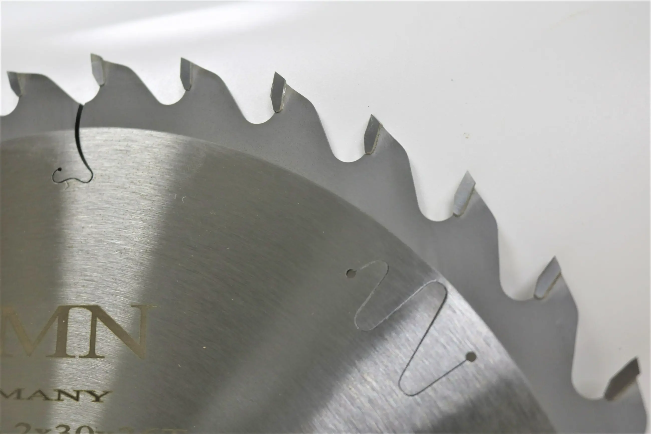 Professional Natural Circular Saw Cutting Blade Diamond Aluminium for True Wood Metal Cutting OEM Pressed Carton Box Included 3