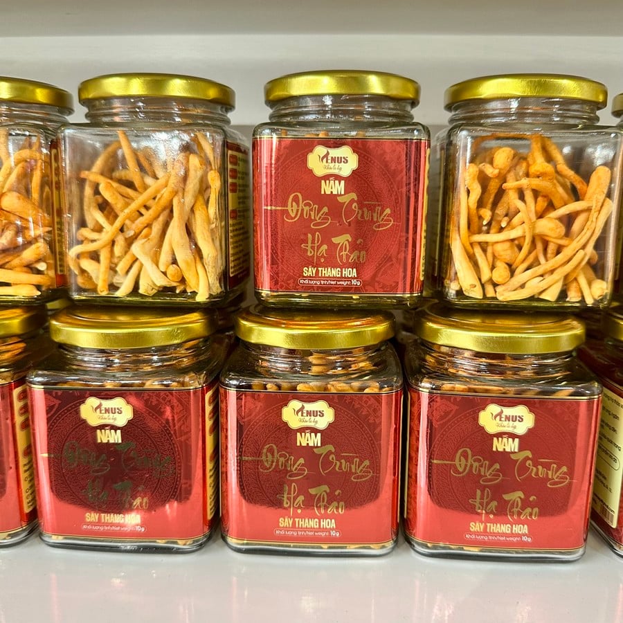 New Health gift set Korean ginseng soaked in honey + Tea, Venus cordyceps wine 2