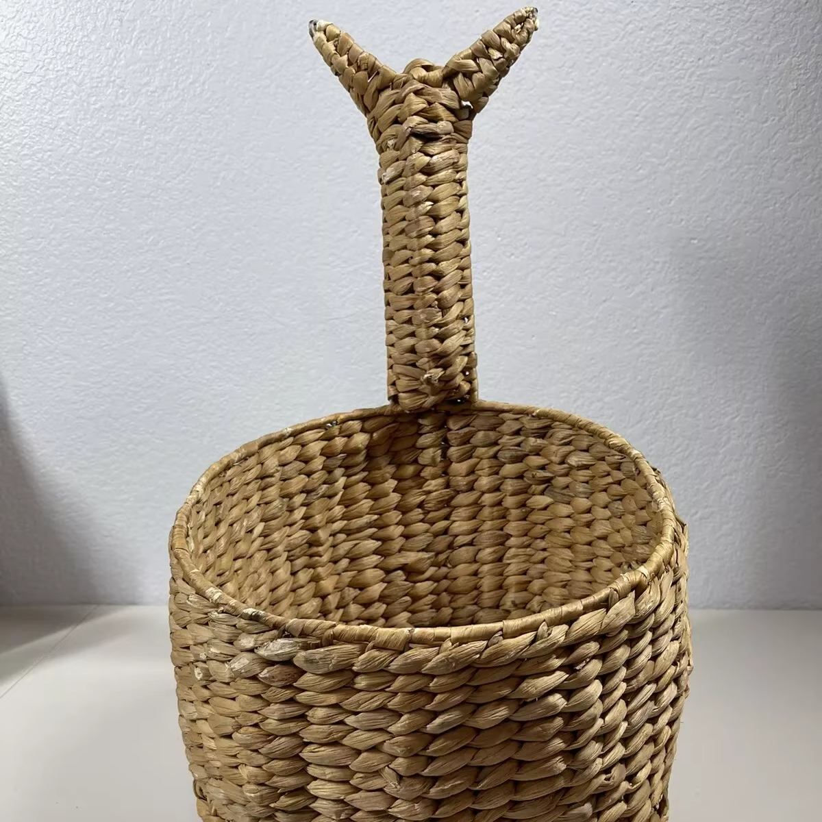 Basket made water hyacinth, Home accessories Natural materials that are safe for health and aesthetically pleasing, wholesale. 4