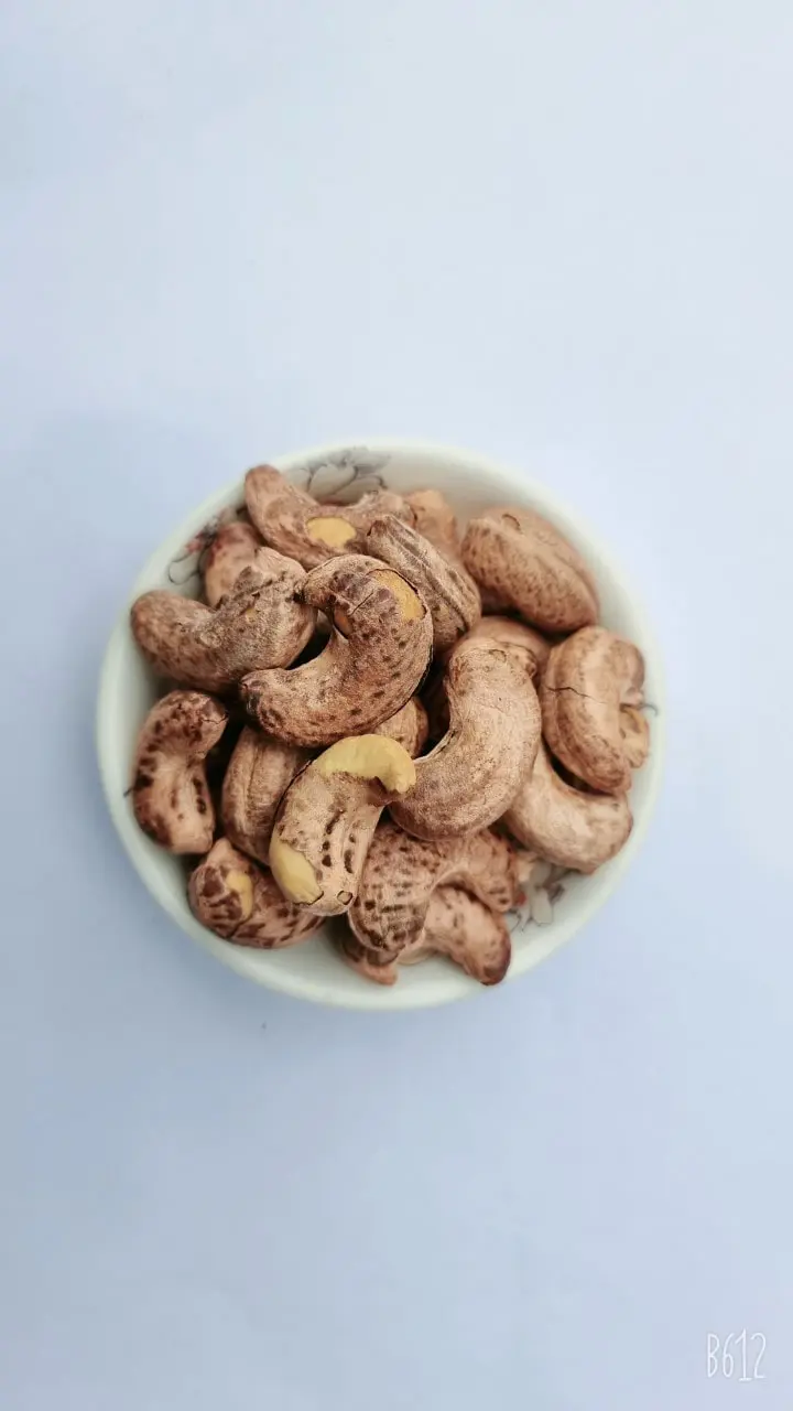 Cashew Nuts A1 Best Selling Organic Nuts Using For Food Roasted Cashew Kernels Packaging Carton & Vacuum PE From Vietnam 1