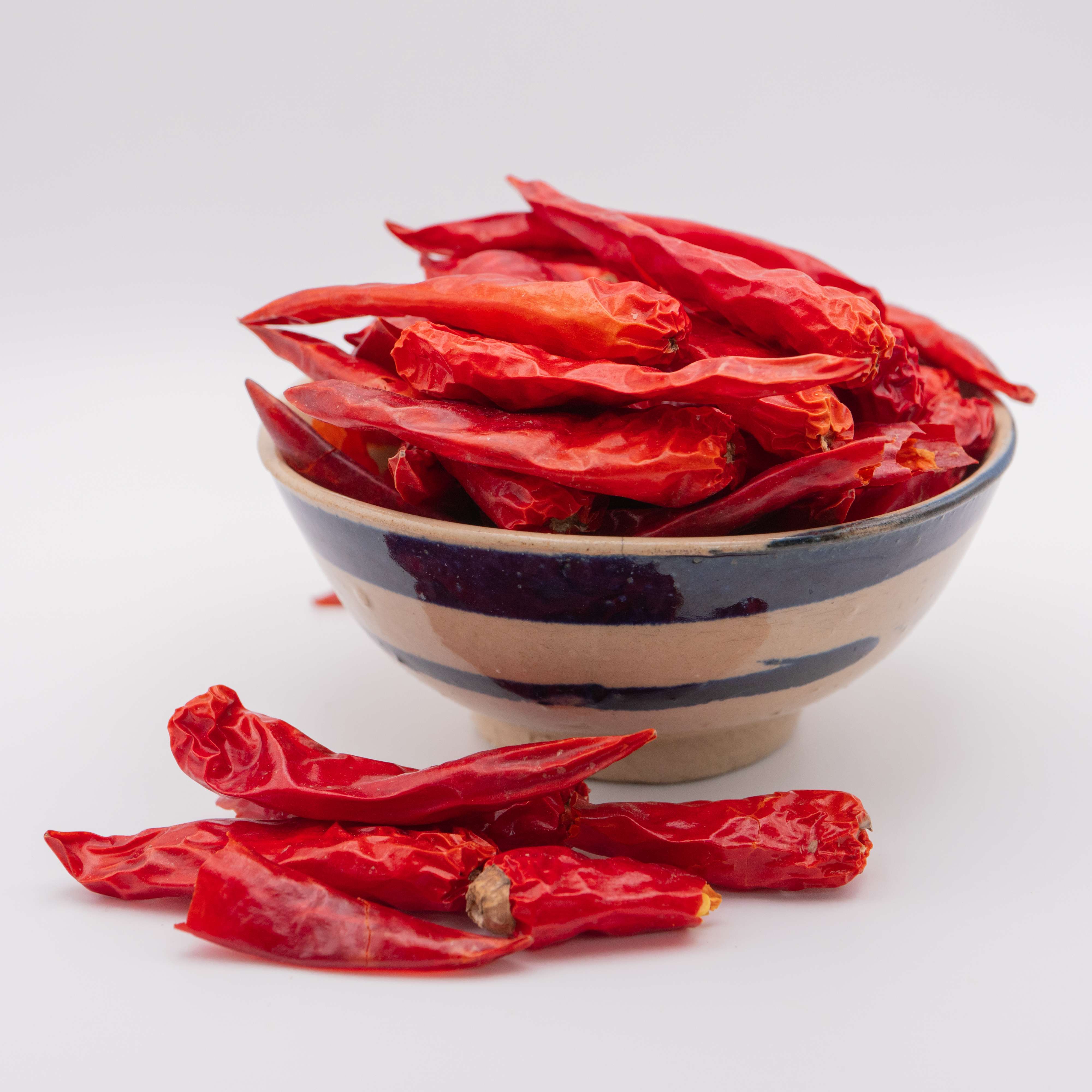 High Quality Dried Chili Premium Organics Fresh Chilli Agriculture Style Packing Herbs Weight From Vietnam Manufacturer 4