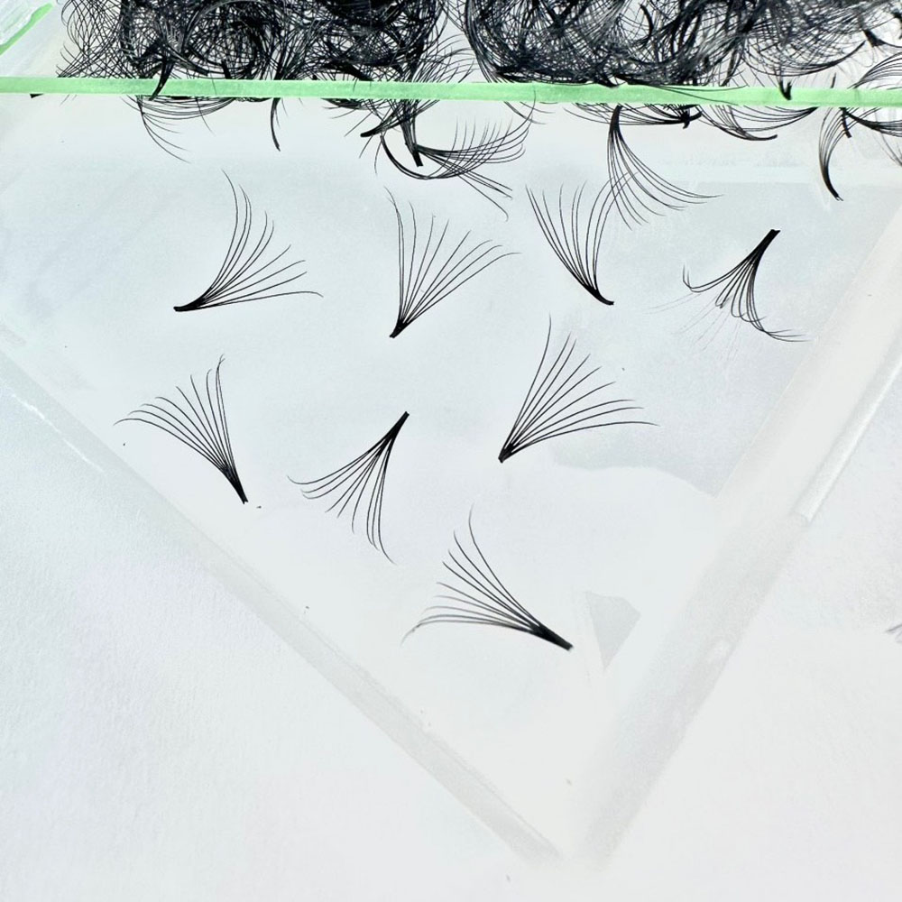 Good Service Eyelash 9D Volume Natural Long Mink Beauty Carton Box Plastic Wrap Made In Vietnam Manufacturer 3