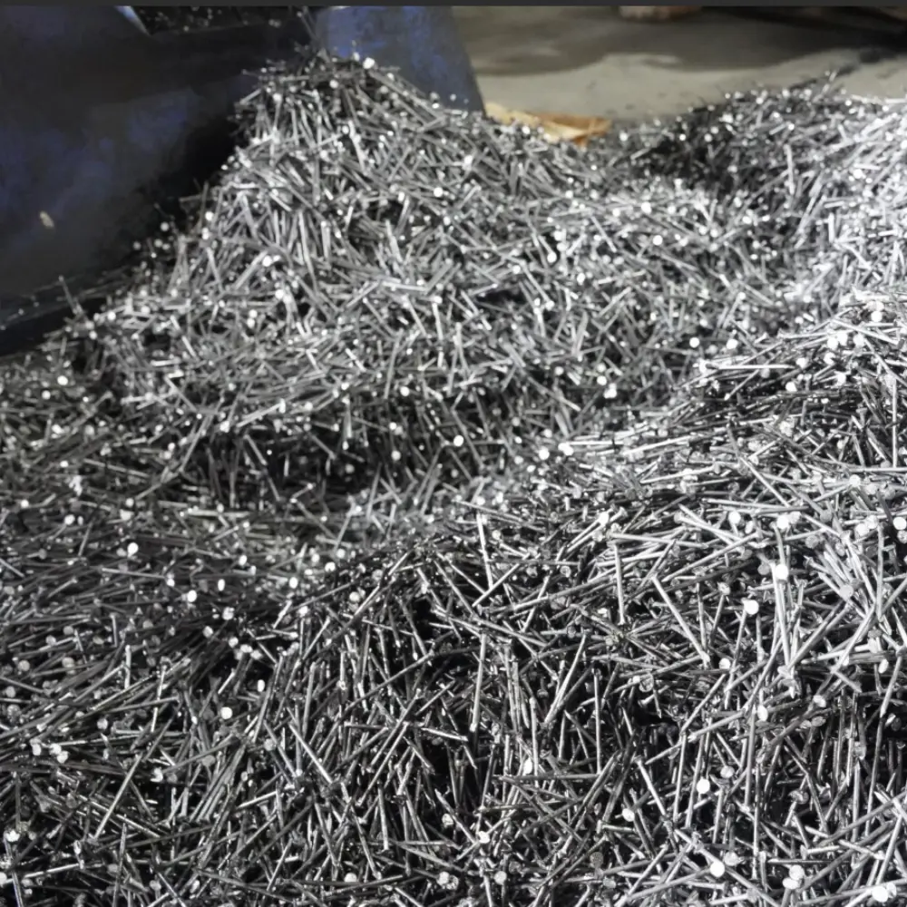 Direct Factory Price Galvanized Steel Loose Nails Flat Head Smooth Shank Common Wire Nails for Pallet and Construction 5