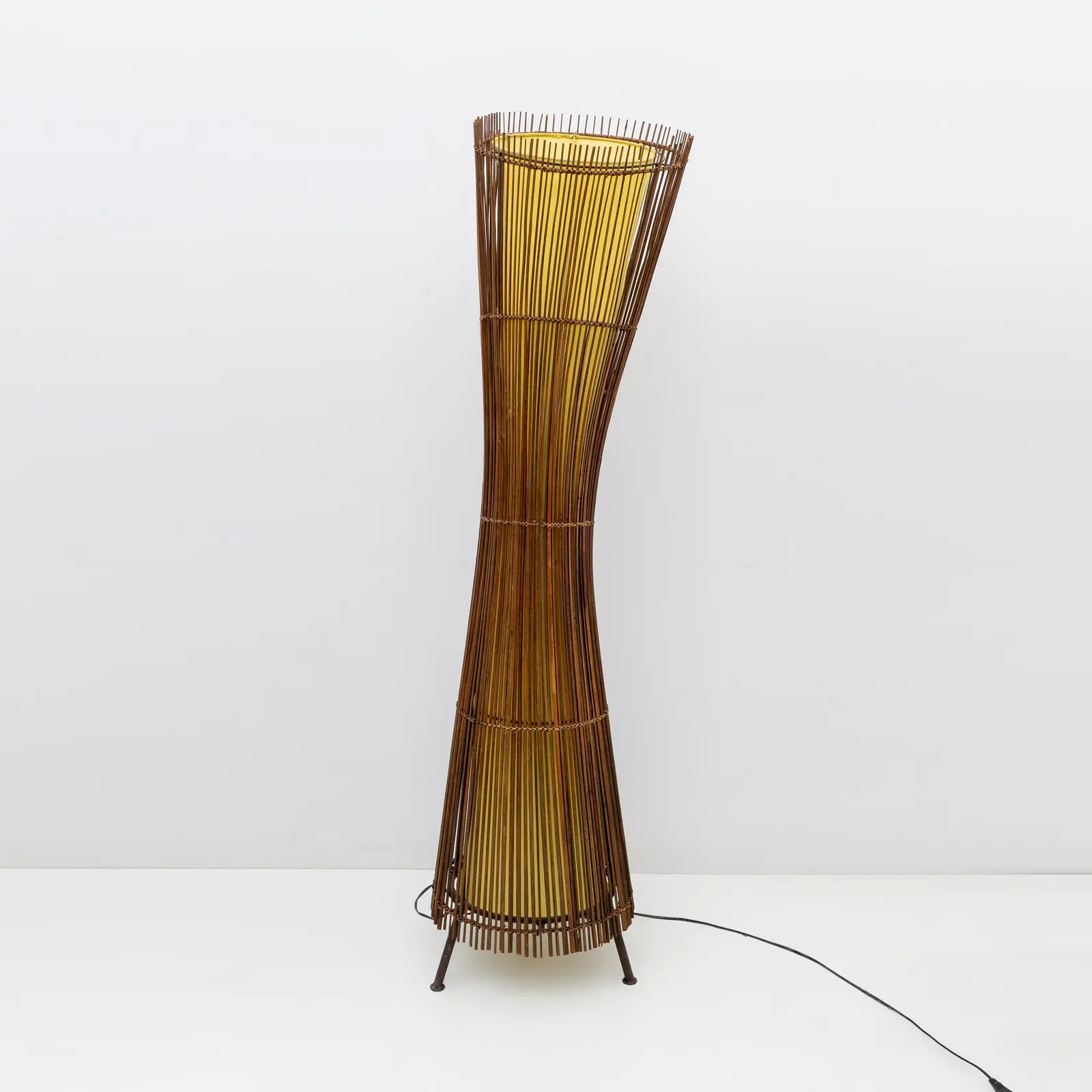 Floor lamp made of bamboo, Lamps made from handmade materials, home decoration accessories, wholesale. 2