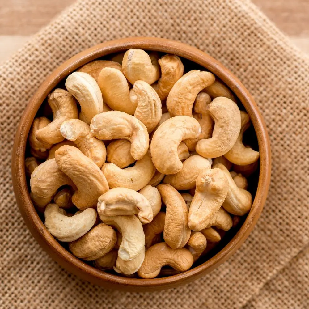 Good Price Cashew Nuts SW, LP, SW, DW, SP Vietnam's Finest Selection of Nutrient-Dense Kernels for Cooking, Baking, and Snacking 3