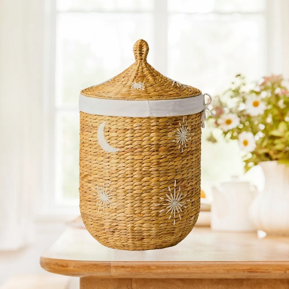 Good Price Wholesale Storage Baskets Handwoven With Lid Laundry Basket From Water Hyacinth Durable Eco-Friendly Sustainable Design  6