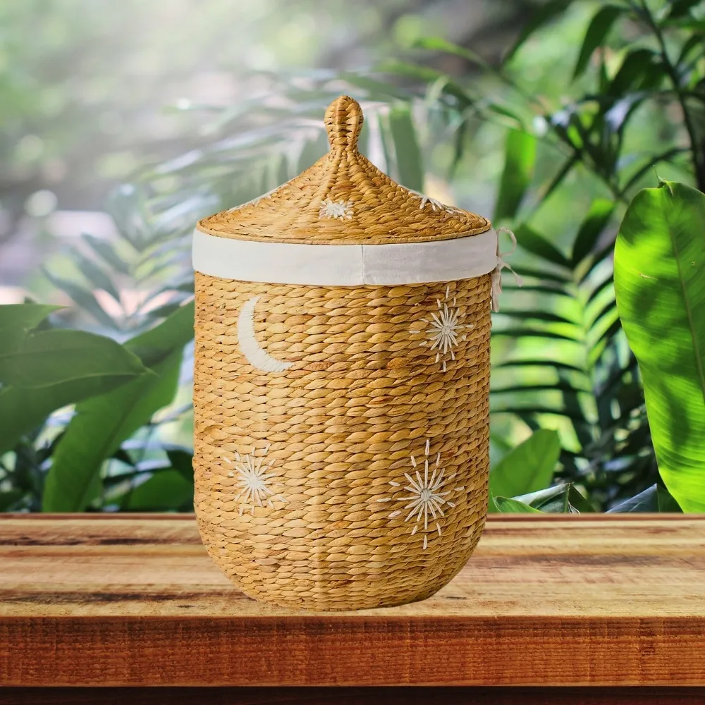Good Price Wholesale Storage Baskets Handwoven With Lid Laundry Basket From Water Hyacinth Durable Eco-Friendly Sustainable Design  3