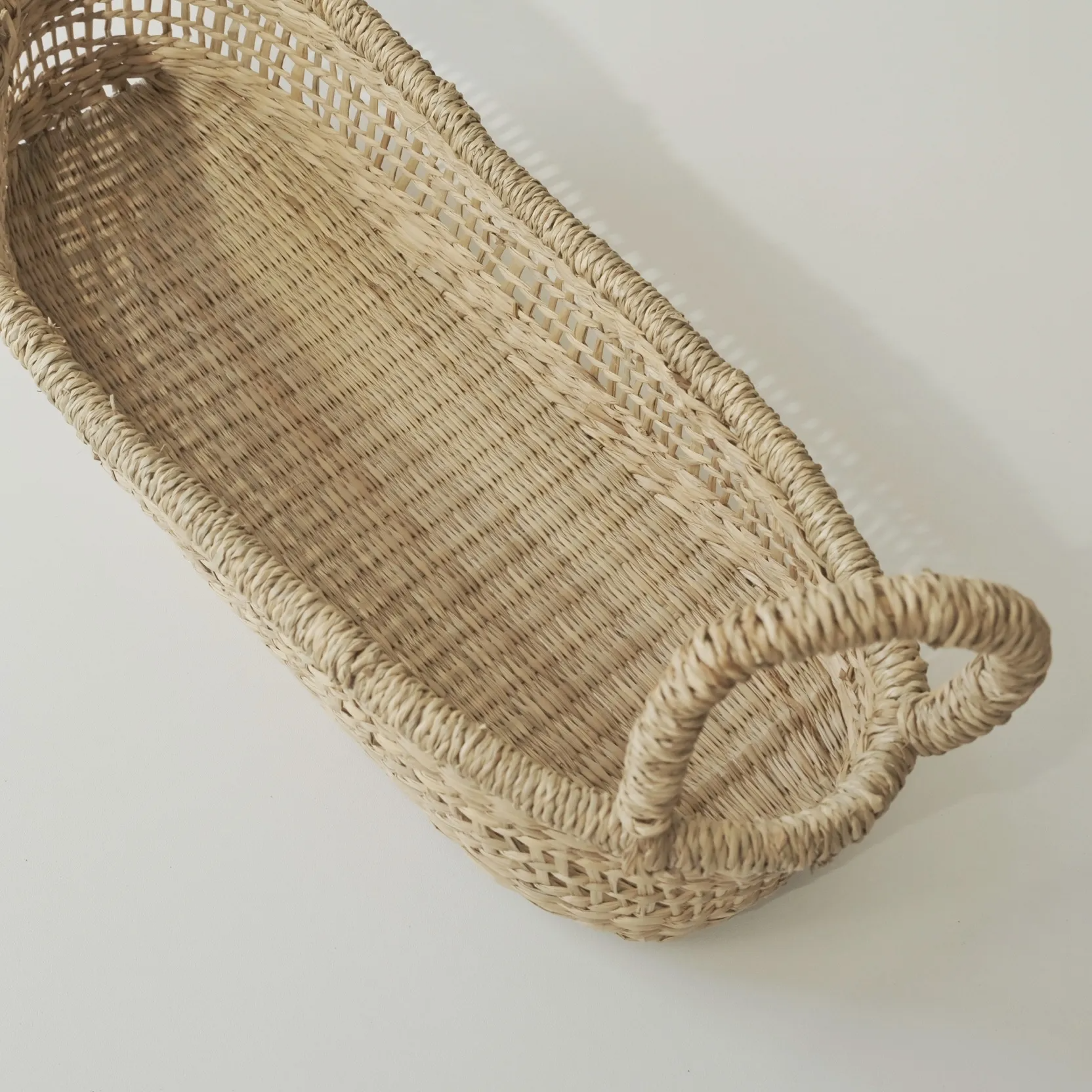 Hand woven basket rattan, bamboo, water hycinth, seagrass basket for holding bread and fruit, objects Fashionable oval 2