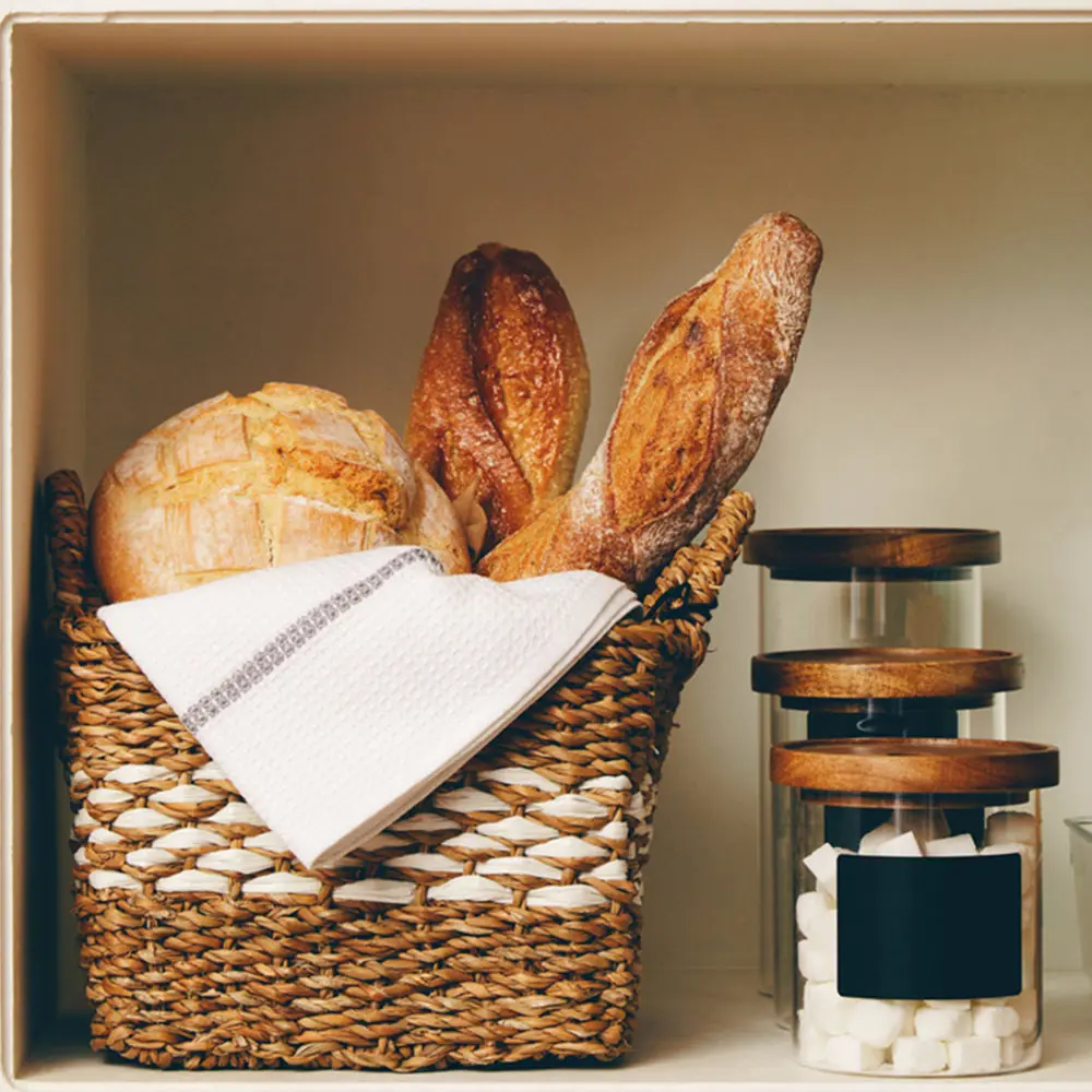 Hand woven basket rattan, bamboo, water hycinth, seagrass trays basket for holding bread and fruit, Square basket with handle 3