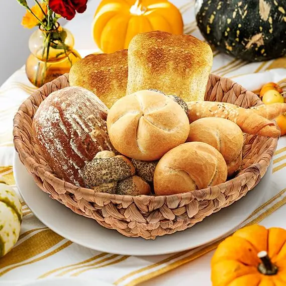 Hand-woven baskets made of rattan, bamboo, water hyacinth, and seagrass for bread, fruit, fashion items, and table decoration 2