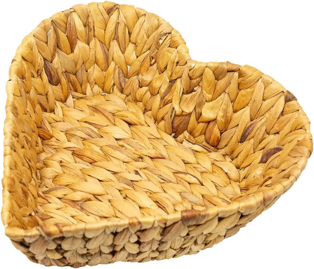 Hand-woven baskets made of rattan, bamboo, water hyacinth, seagrass for bread, fruit, fashion items, table decoration 1