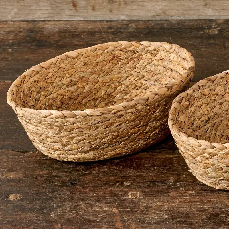 Hand-woven baskets oval made of rattan, bamboo, water hyacinth, and seagrass for bread, fruit, fashion items, table decoration 5