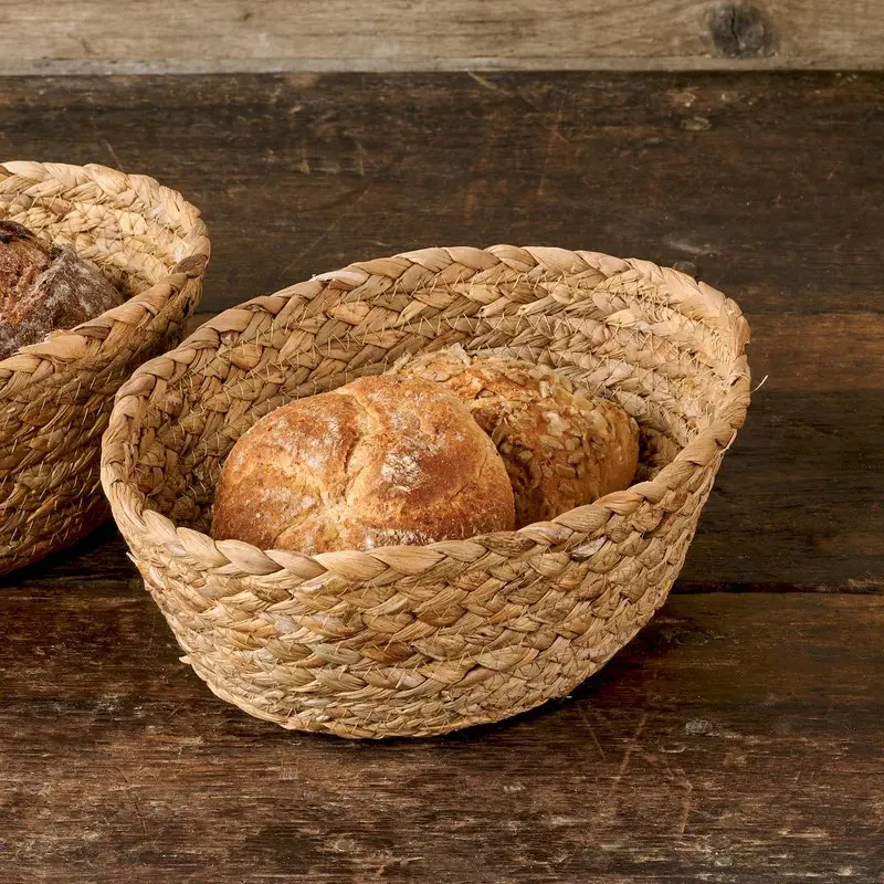 Hand-woven baskets oval made of rattan, bamboo, water hyacinth, and seagrass for bread, fruit, fashion items, table decoration 3