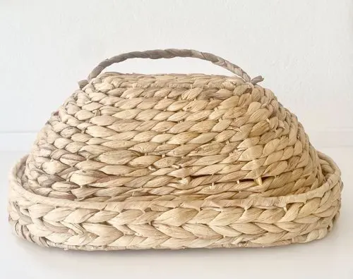 Hand-woven baskets oval made of rattan, bamboo, water hyacinth, seagrass for bread, fruit, fashion items, table decoration 4